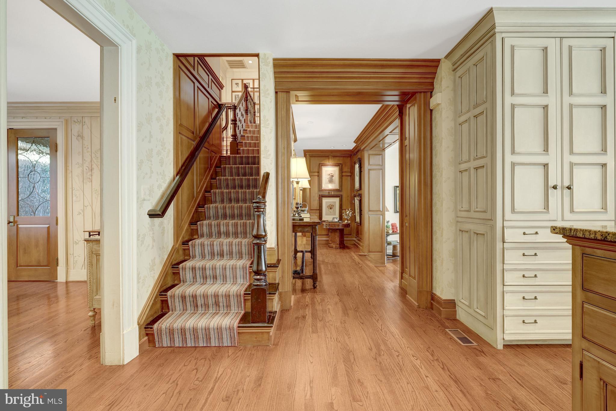 FALLSWOOD COURT - Residential