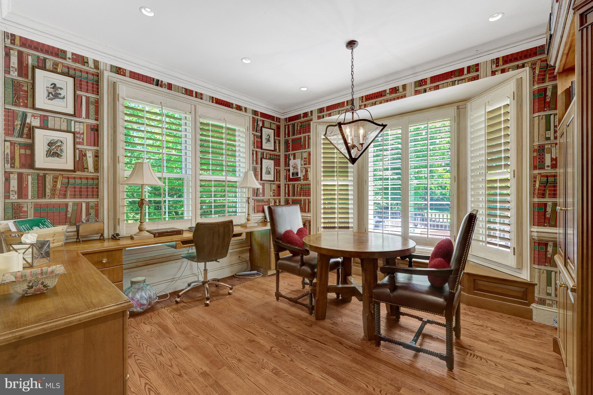 FALLSWOOD COURT - Residential