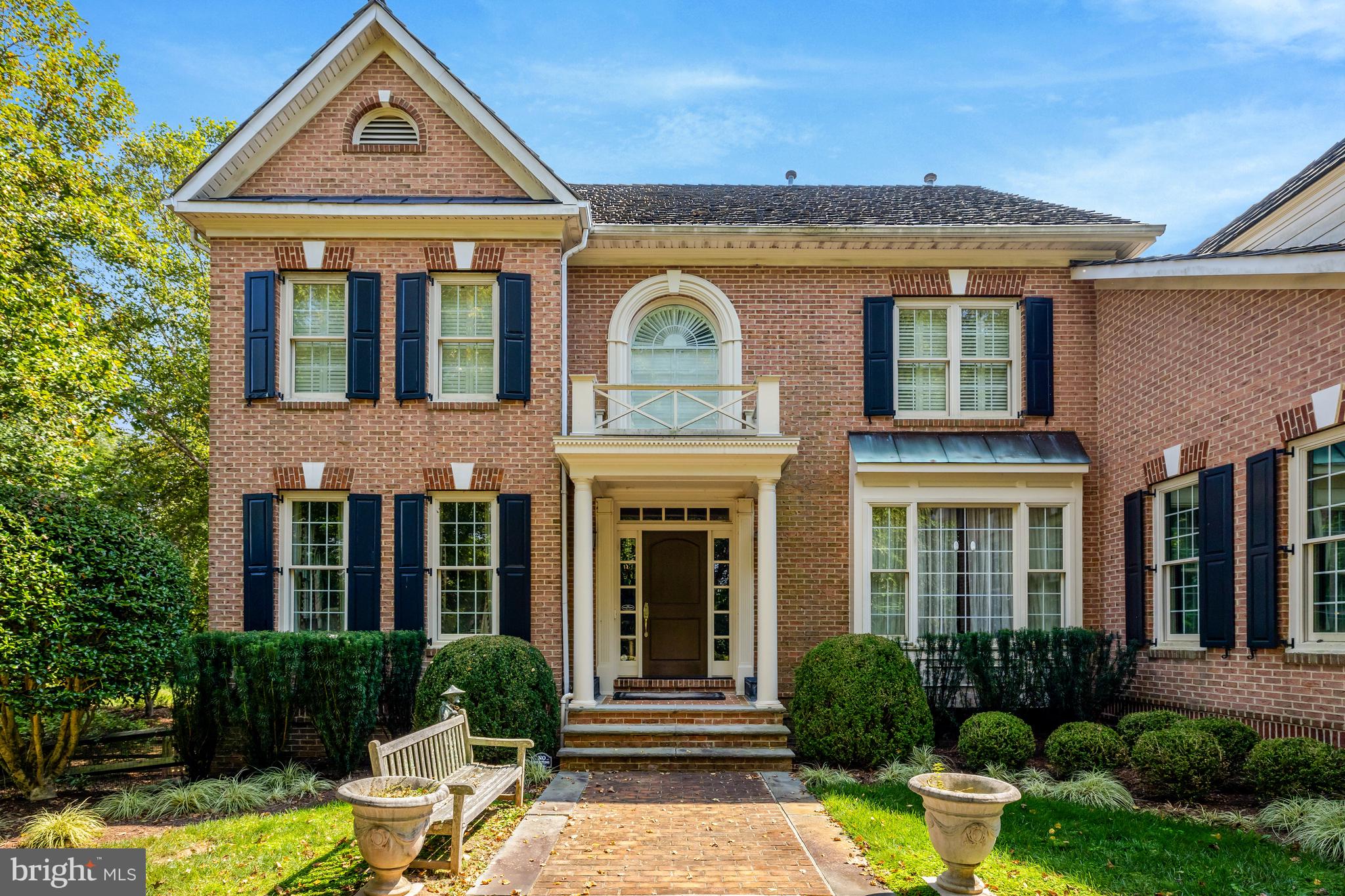 FALLSWOOD COURT - Residential