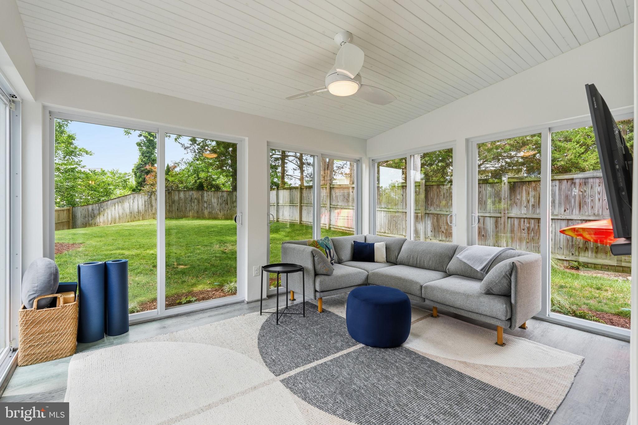 MURRAY HILL - Residential