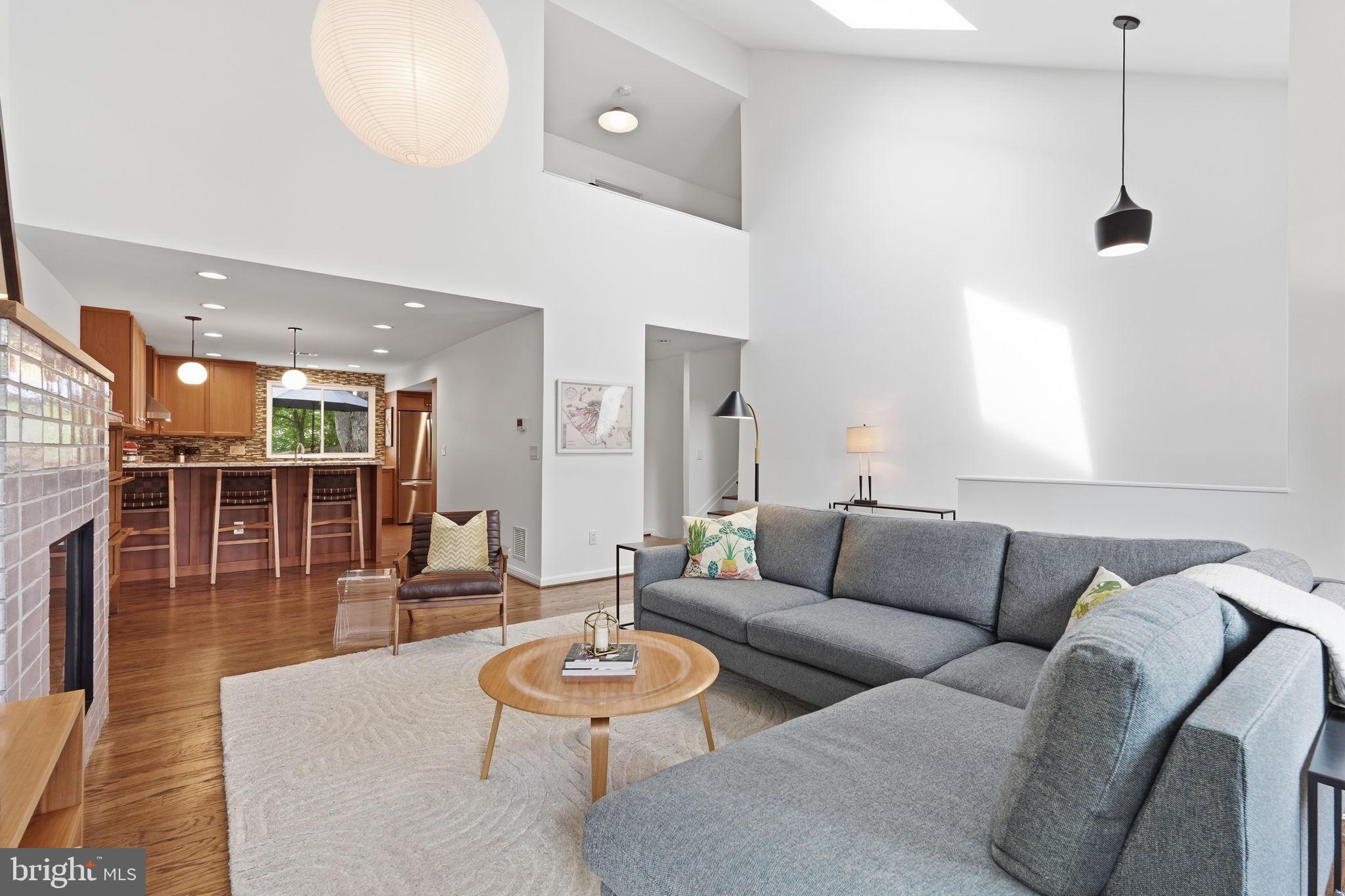 MURRAY HILL - Residential