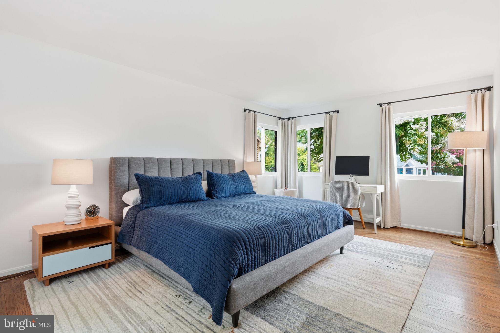 MURRAY HILL - Residential