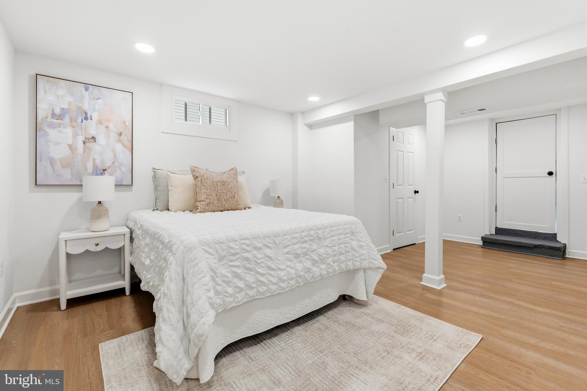WASHINGTON SUBURBAN HOME - Residential