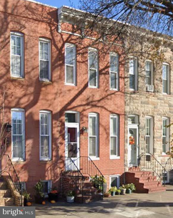 LOCUST POINT - Residential
