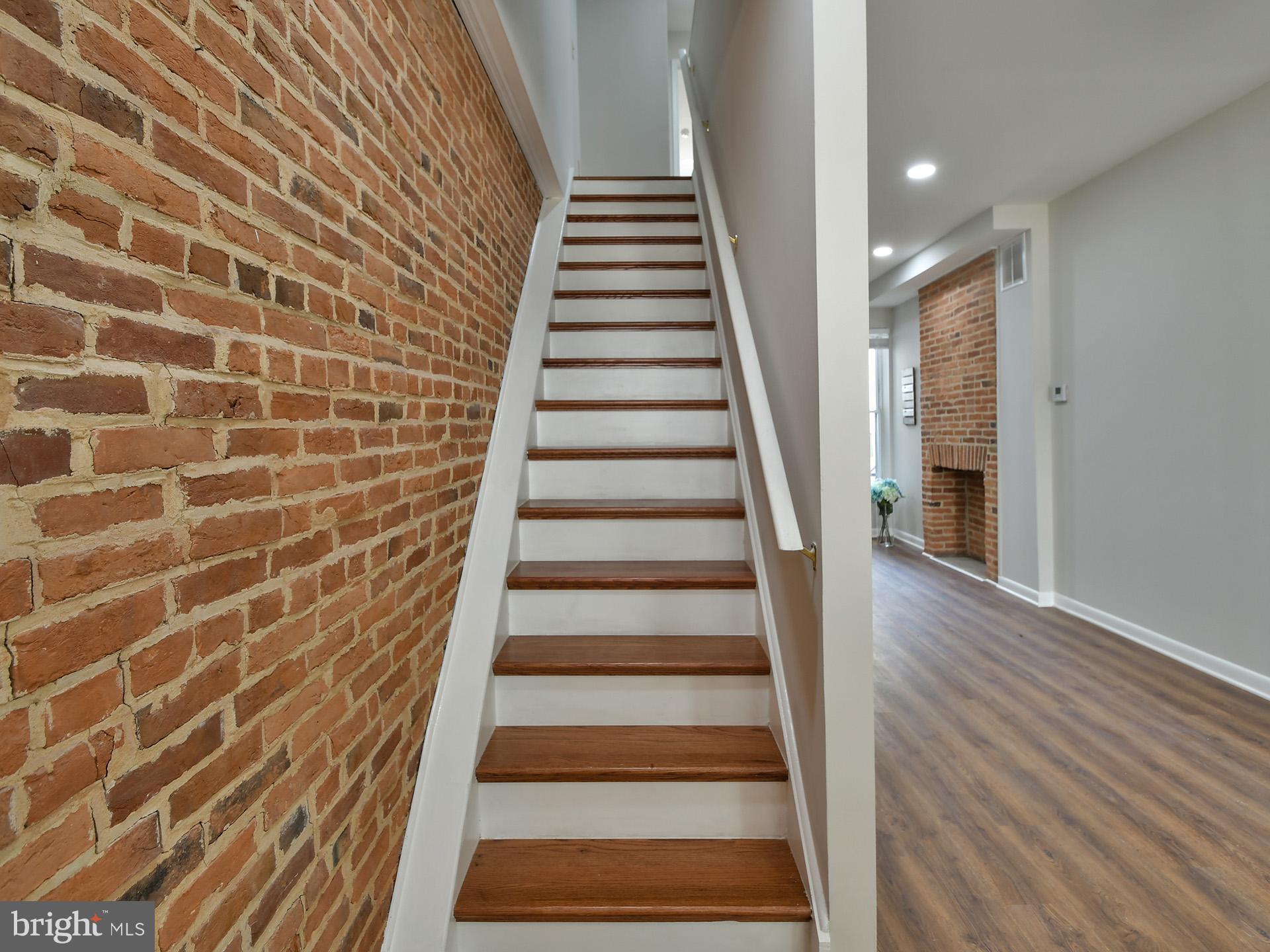 LOCUST POINT - Residential