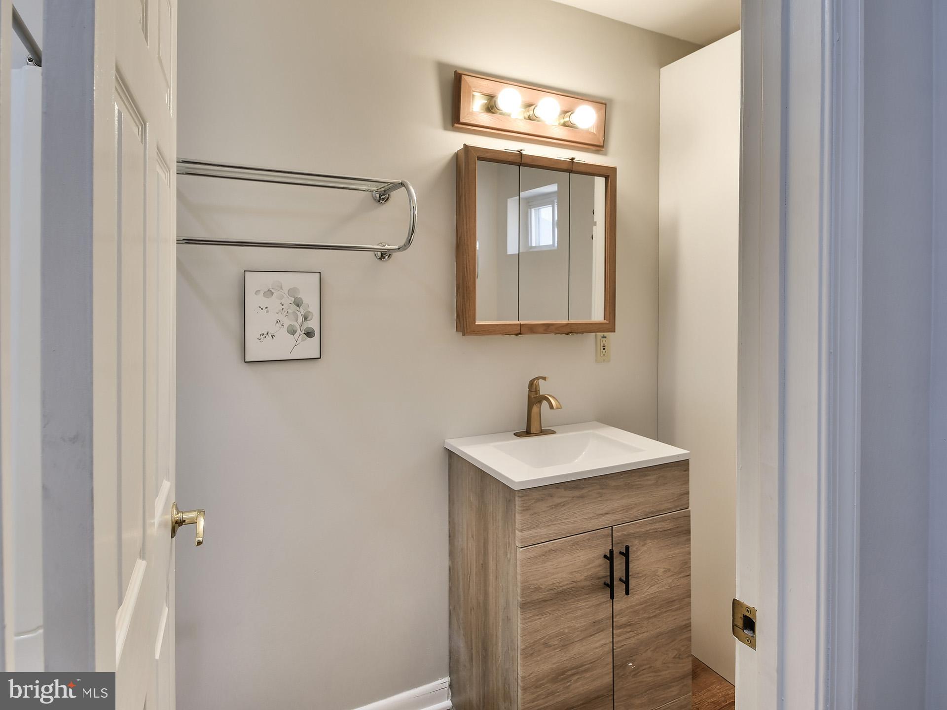 LOCUST POINT - Residential