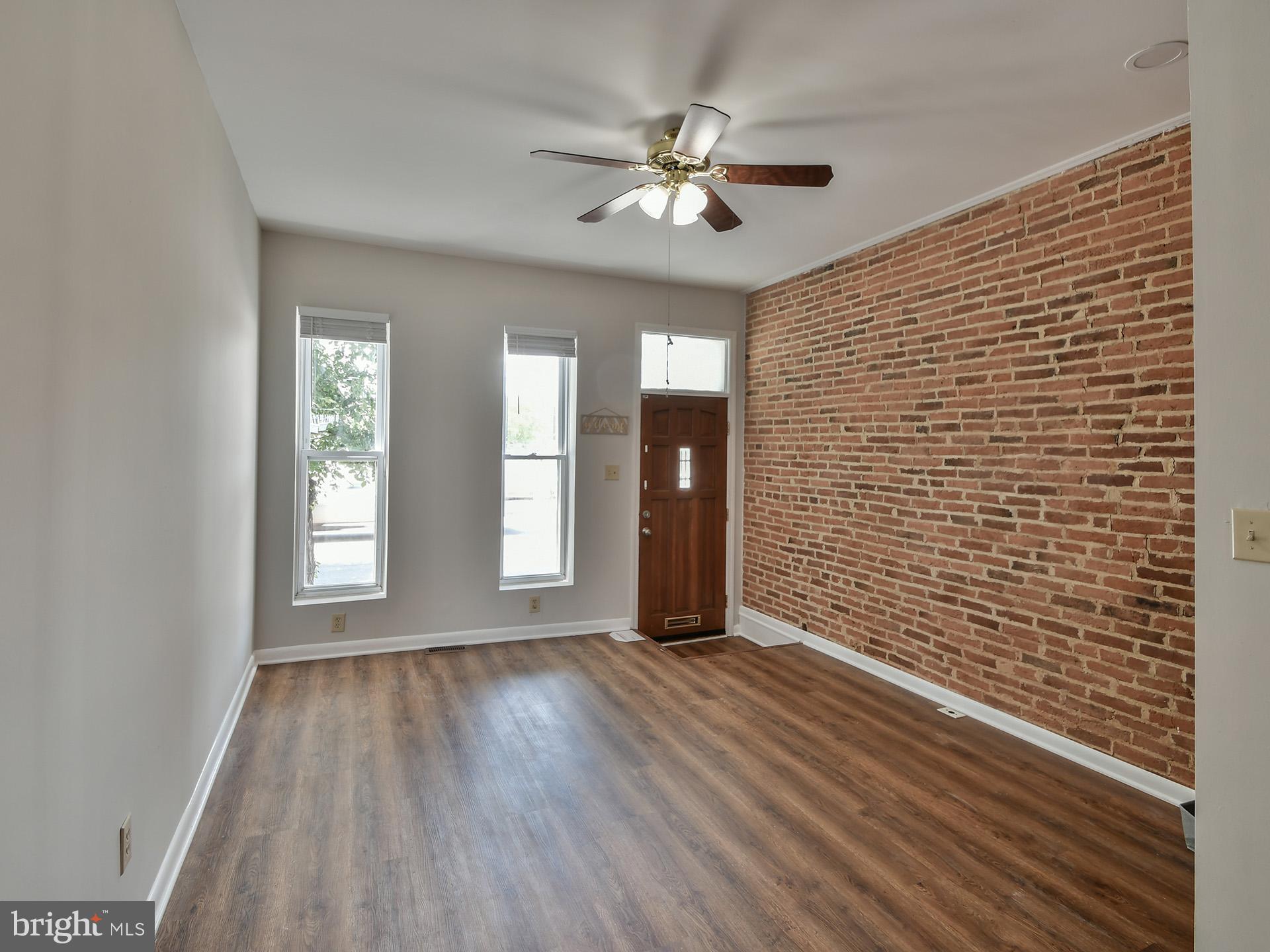 LOCUST POINT - Residential