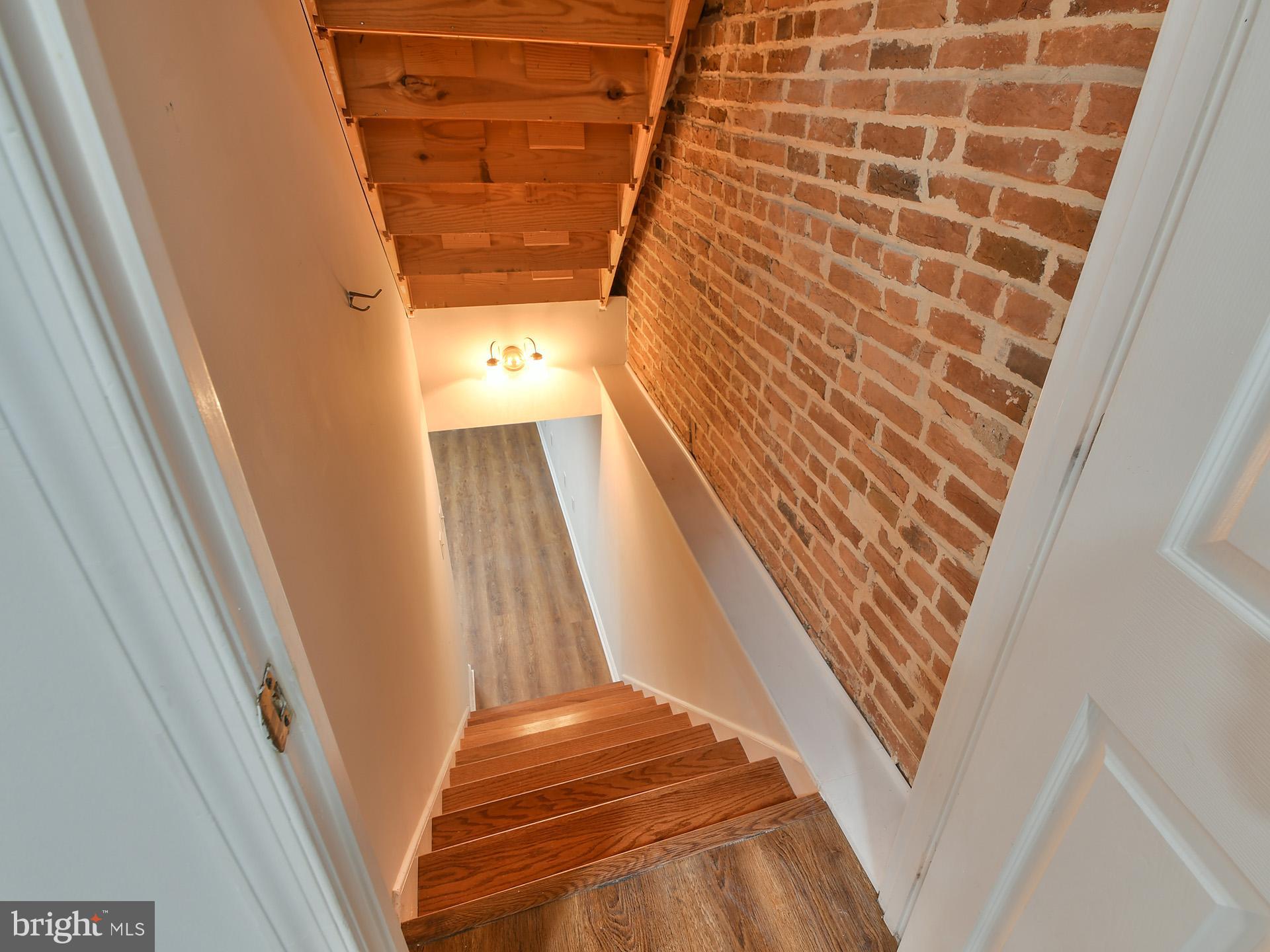 LOCUST POINT - Residential