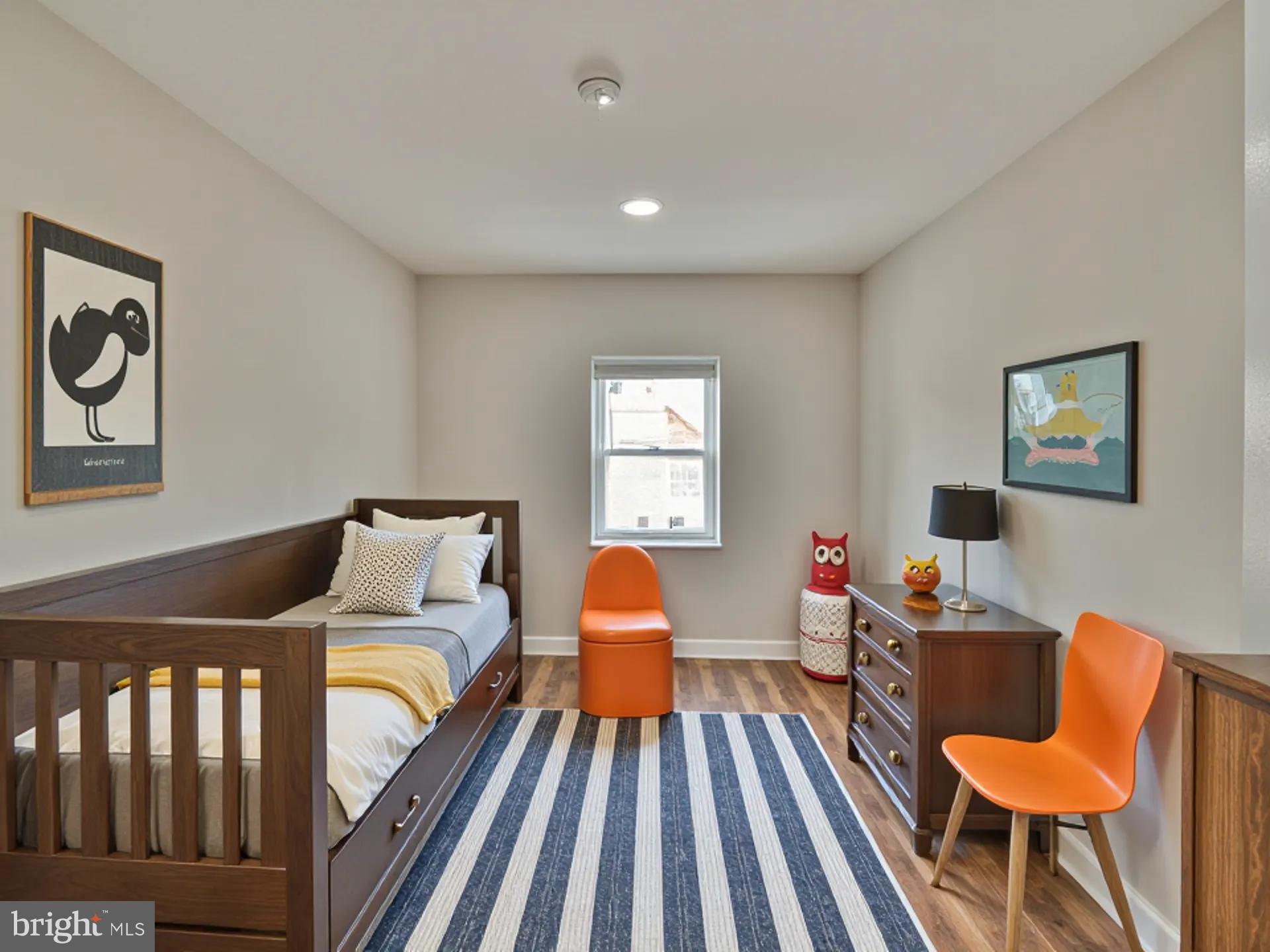 LOCUST POINT - Residential