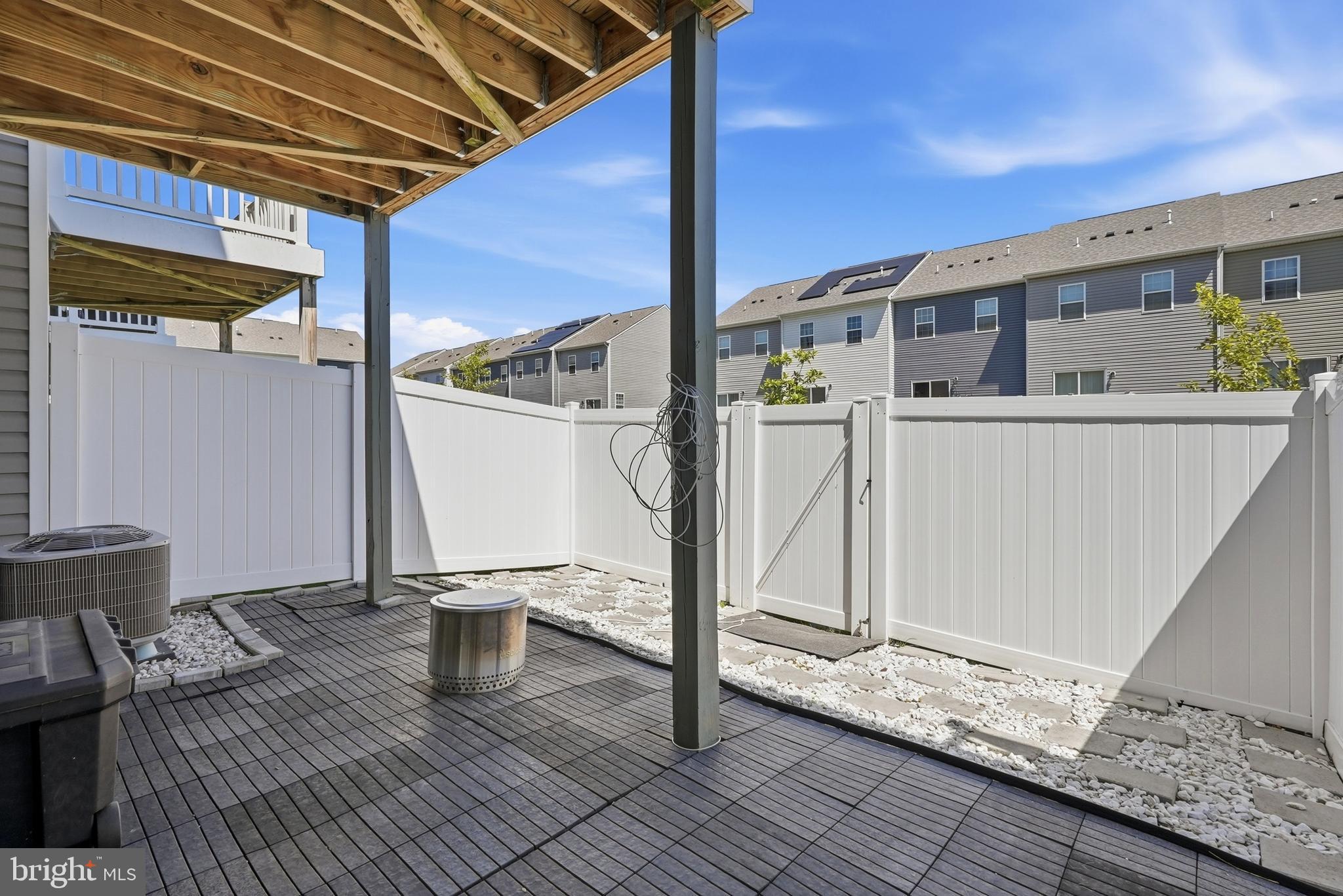 SEVERN MEADOWS - Residential