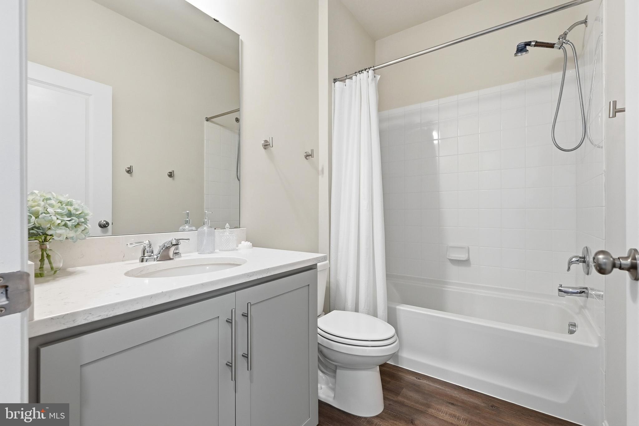 SEVERN MEADOWS - Residential