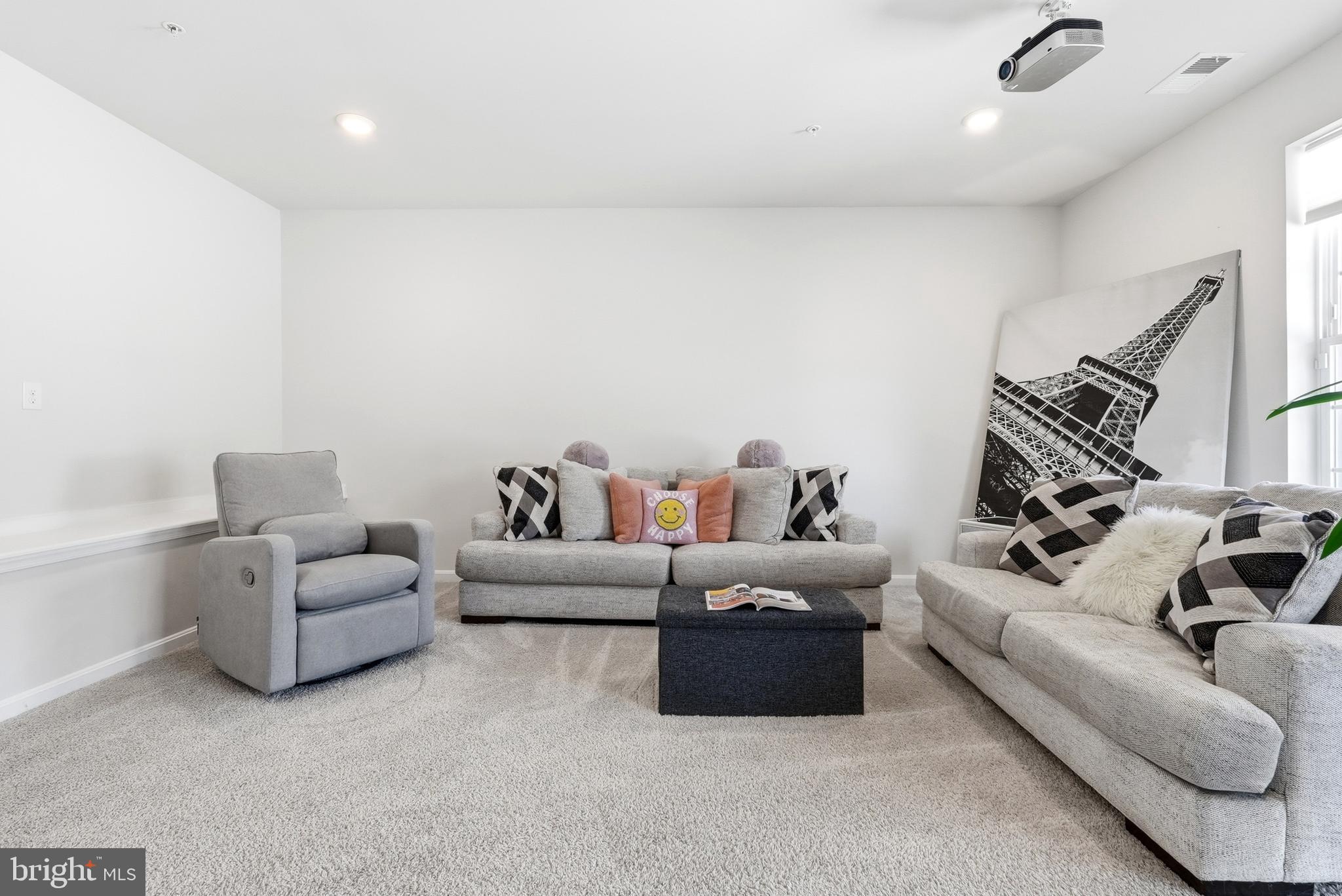 SEVERN MEADOWS - Residential