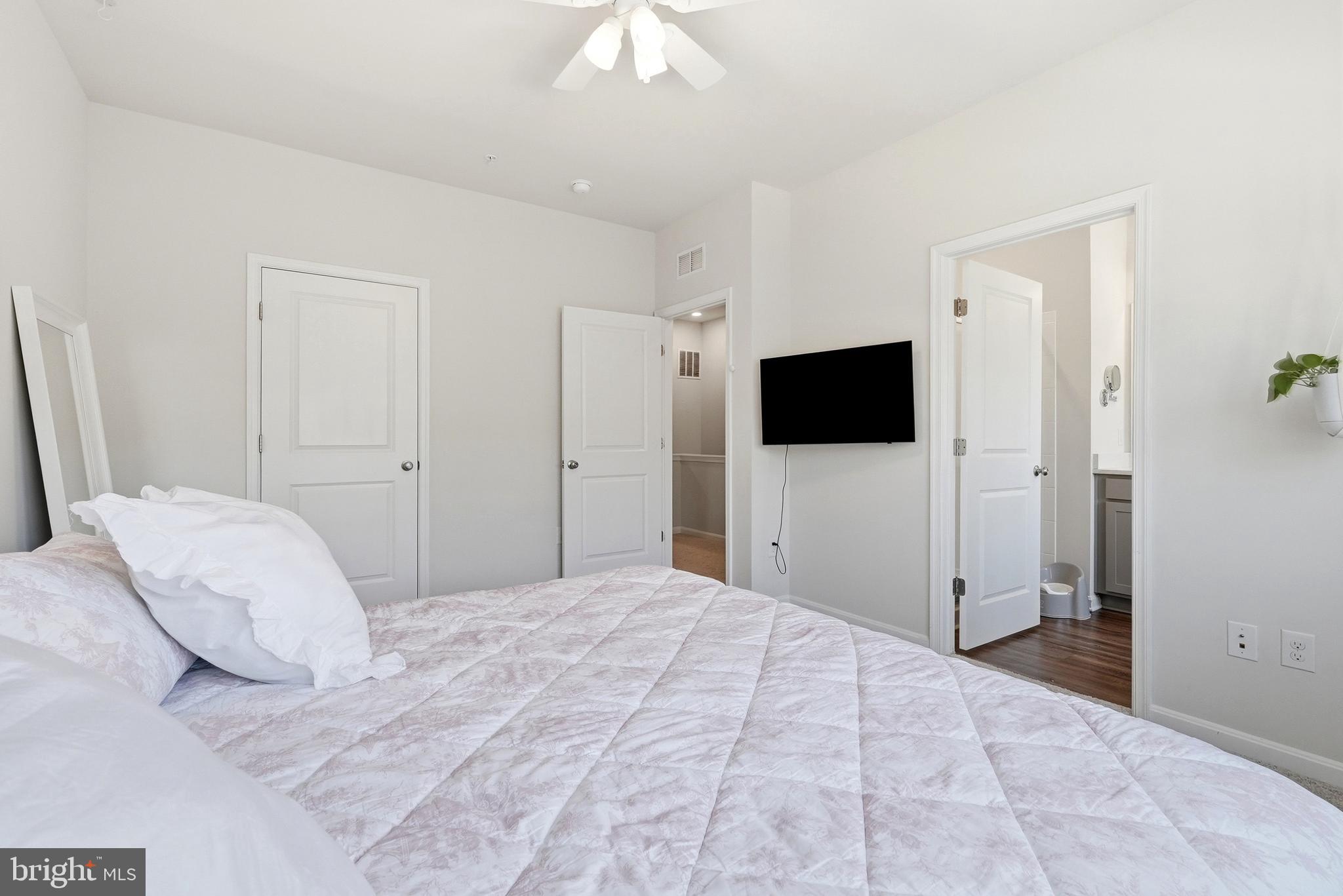 SEVERN MEADOWS - Residential
