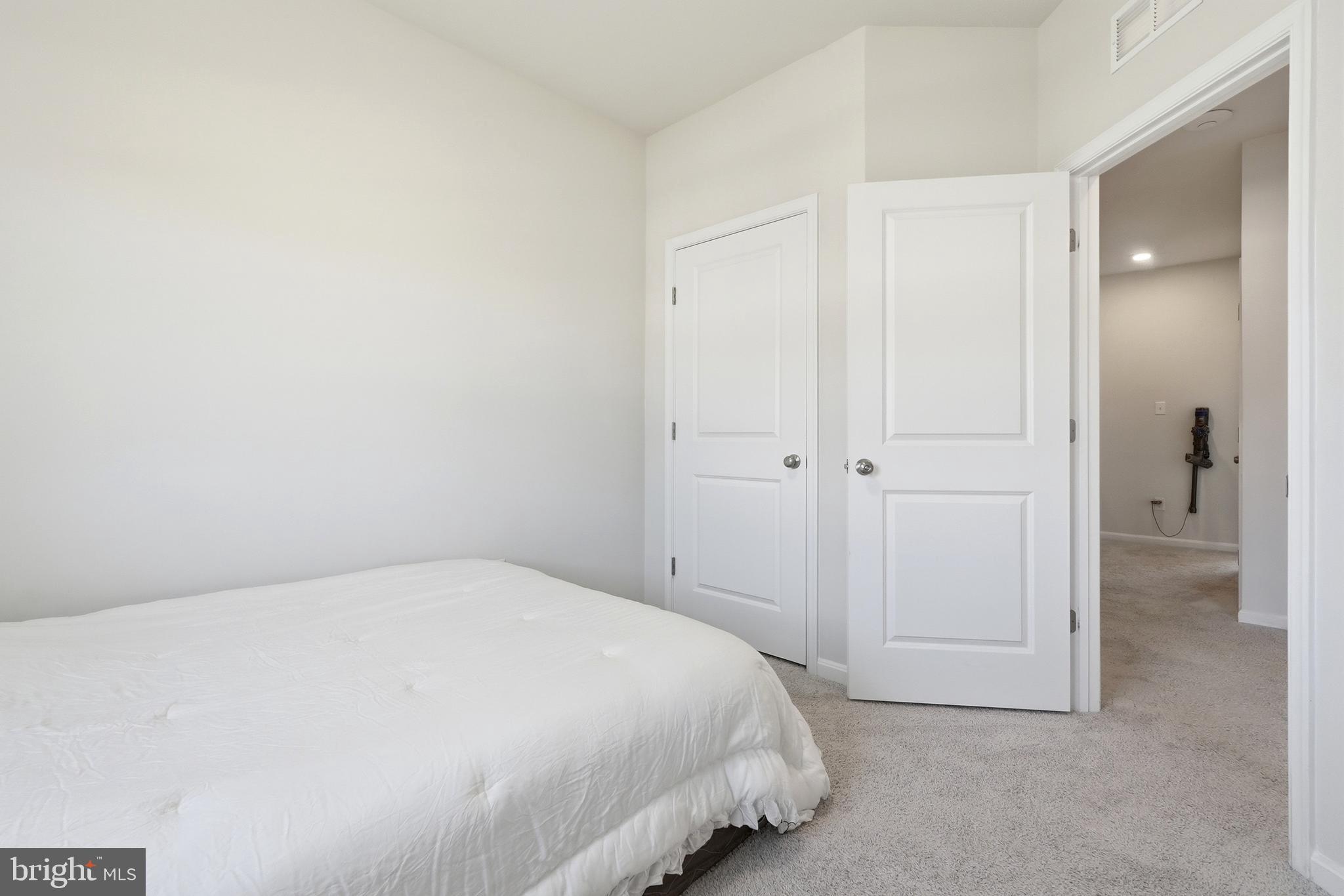 SEVERN MEADOWS - Residential