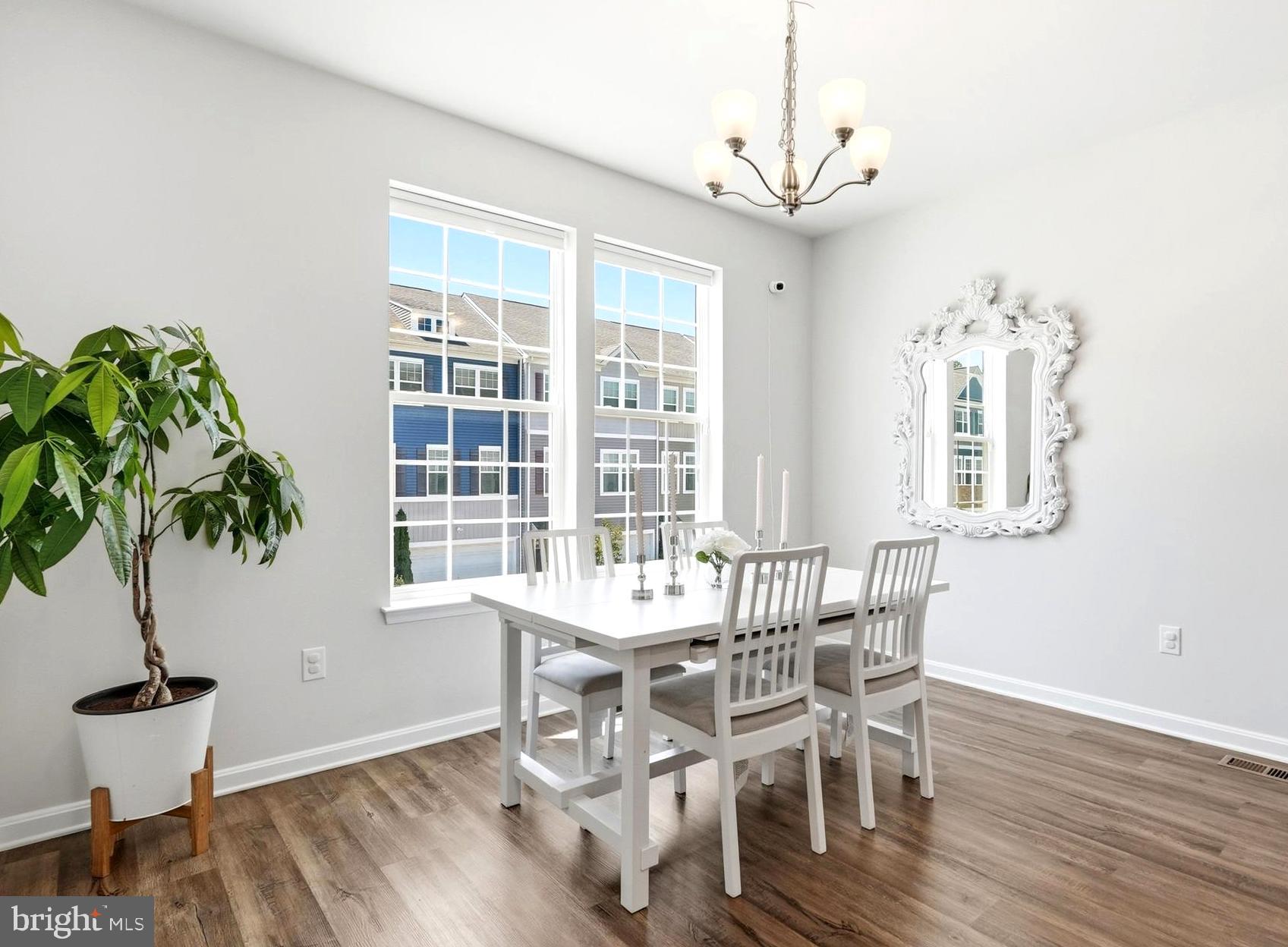 SEVERN MEADOWS - Residential