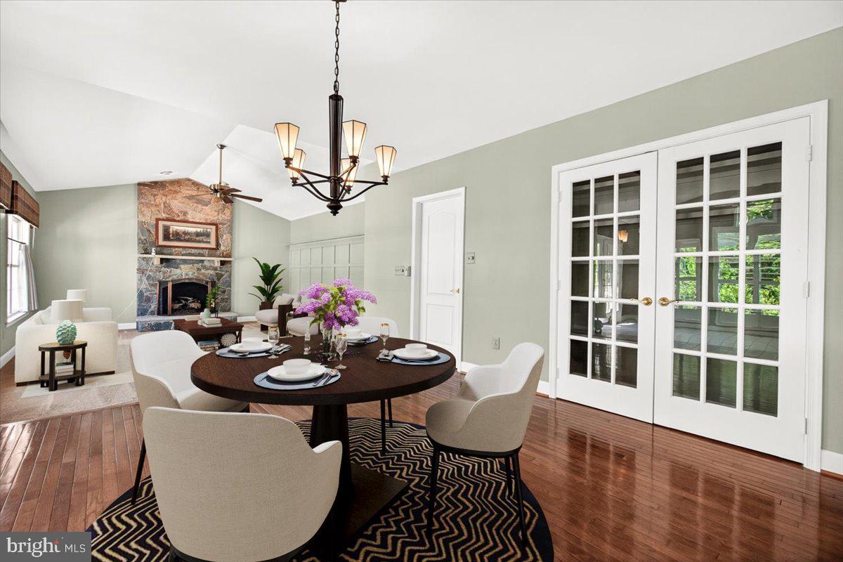 SPRING RIDGE - Residential