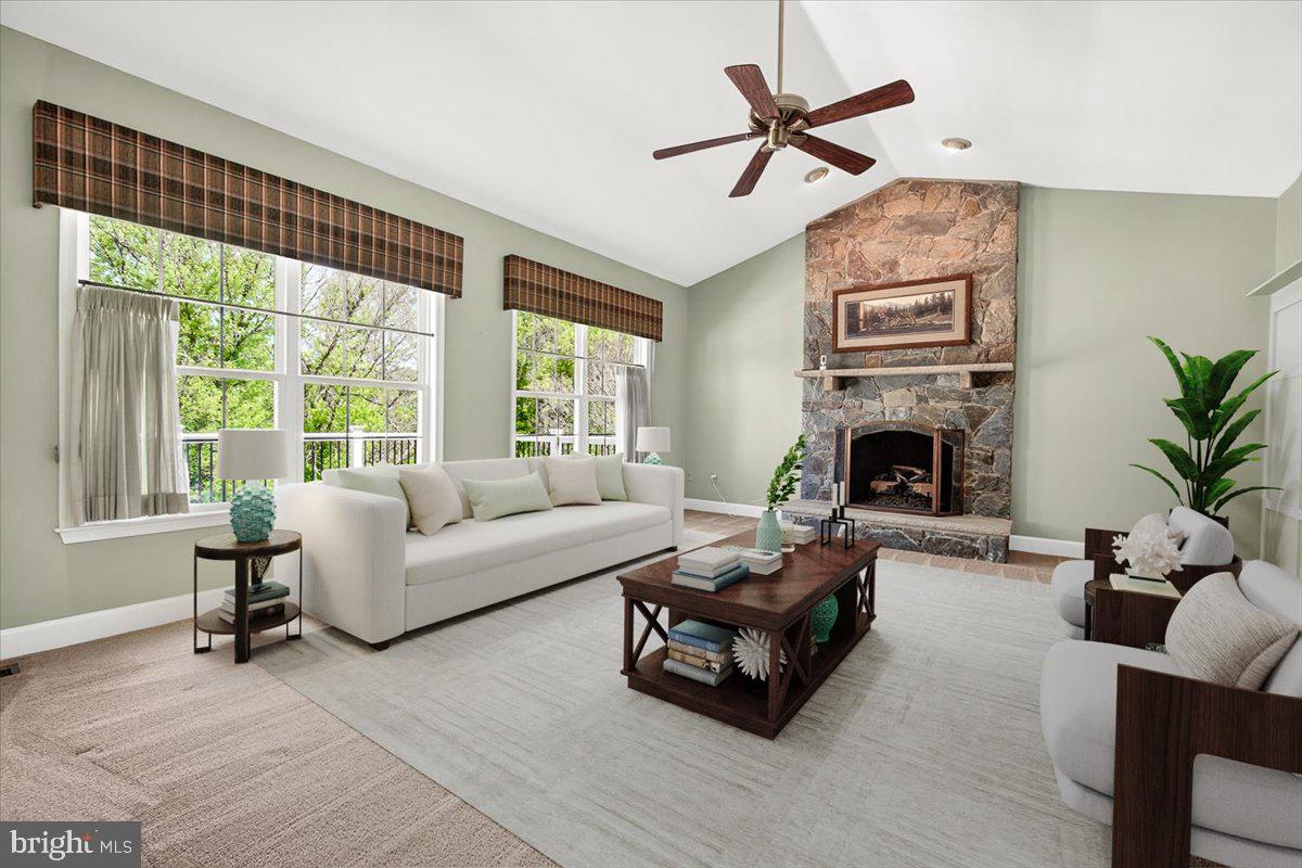 SPRING RIDGE - Residential