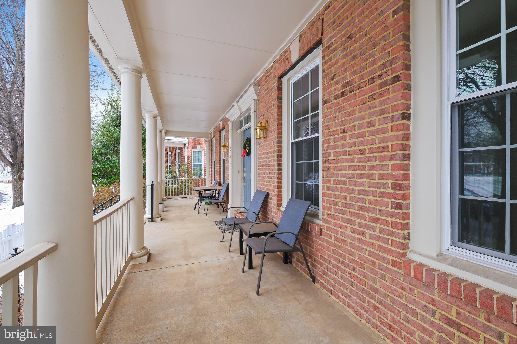 KING FARM WATKINS POND - Residential