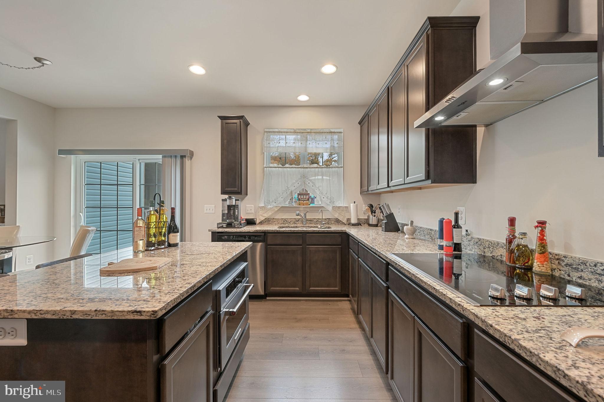 GRIFFITH LAKE ESTATES - Residential