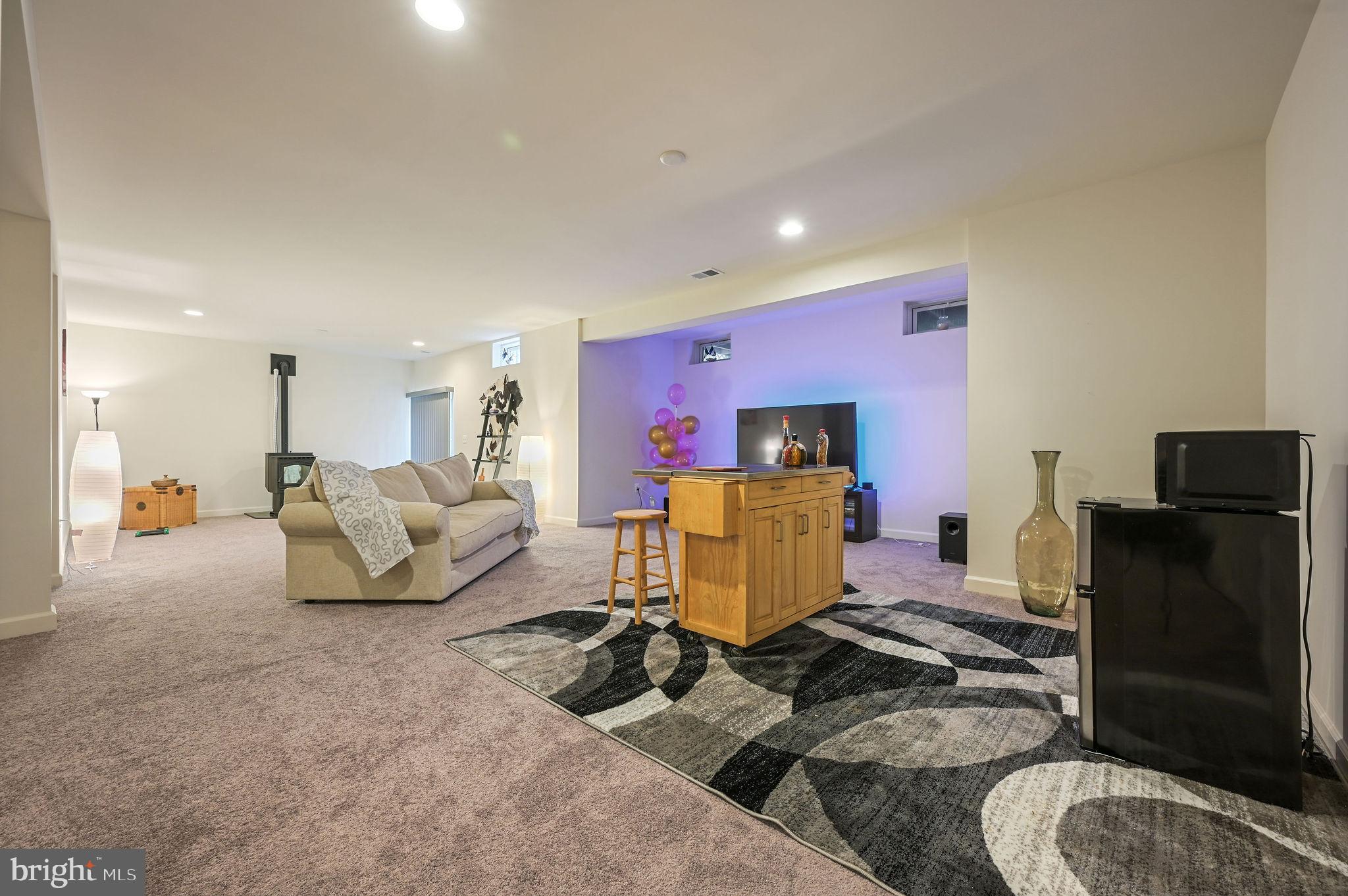 GRIFFITH LAKE ESTATES - Residential