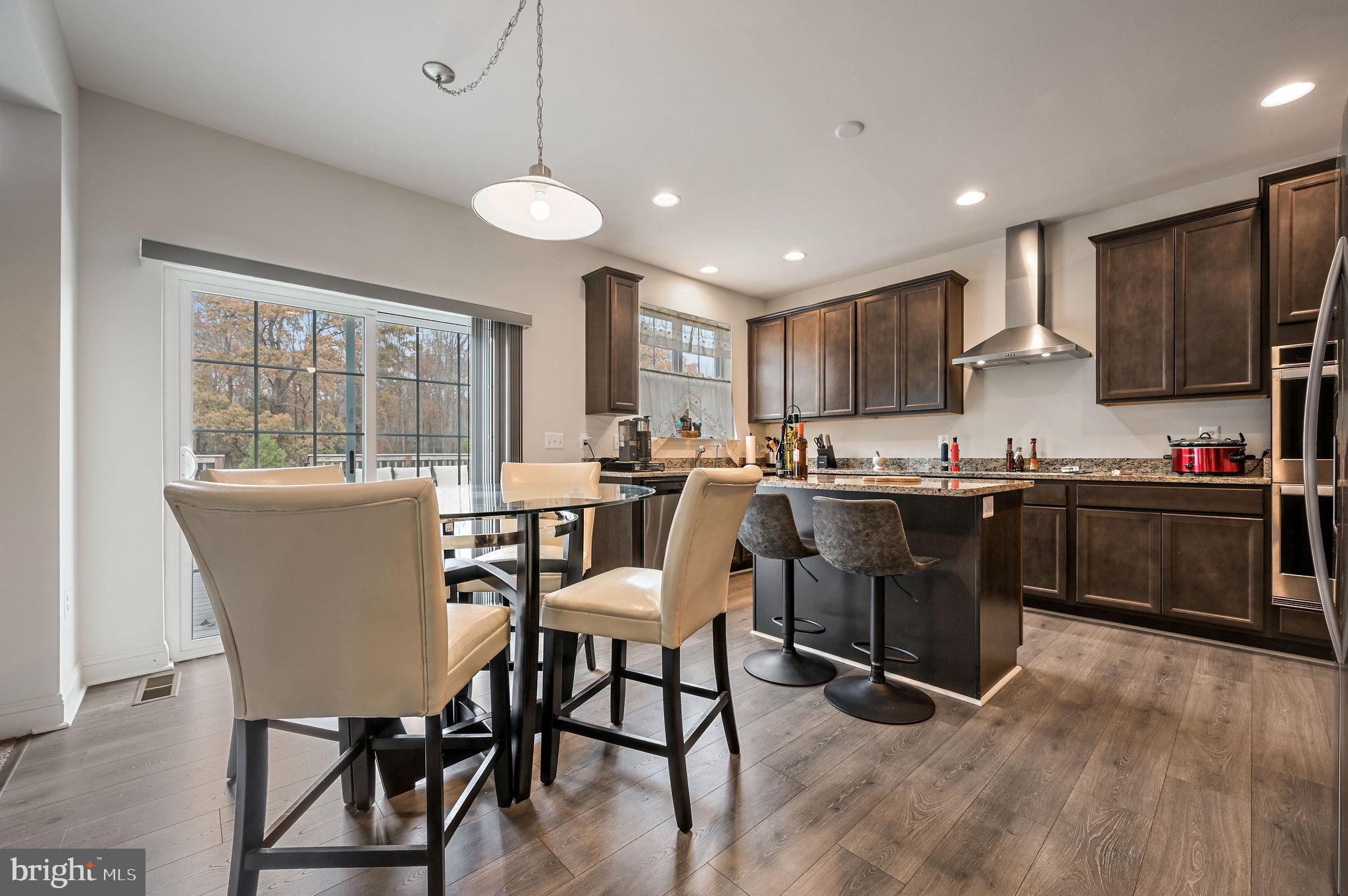 GRIFFITH LAKE ESTATES - Residential