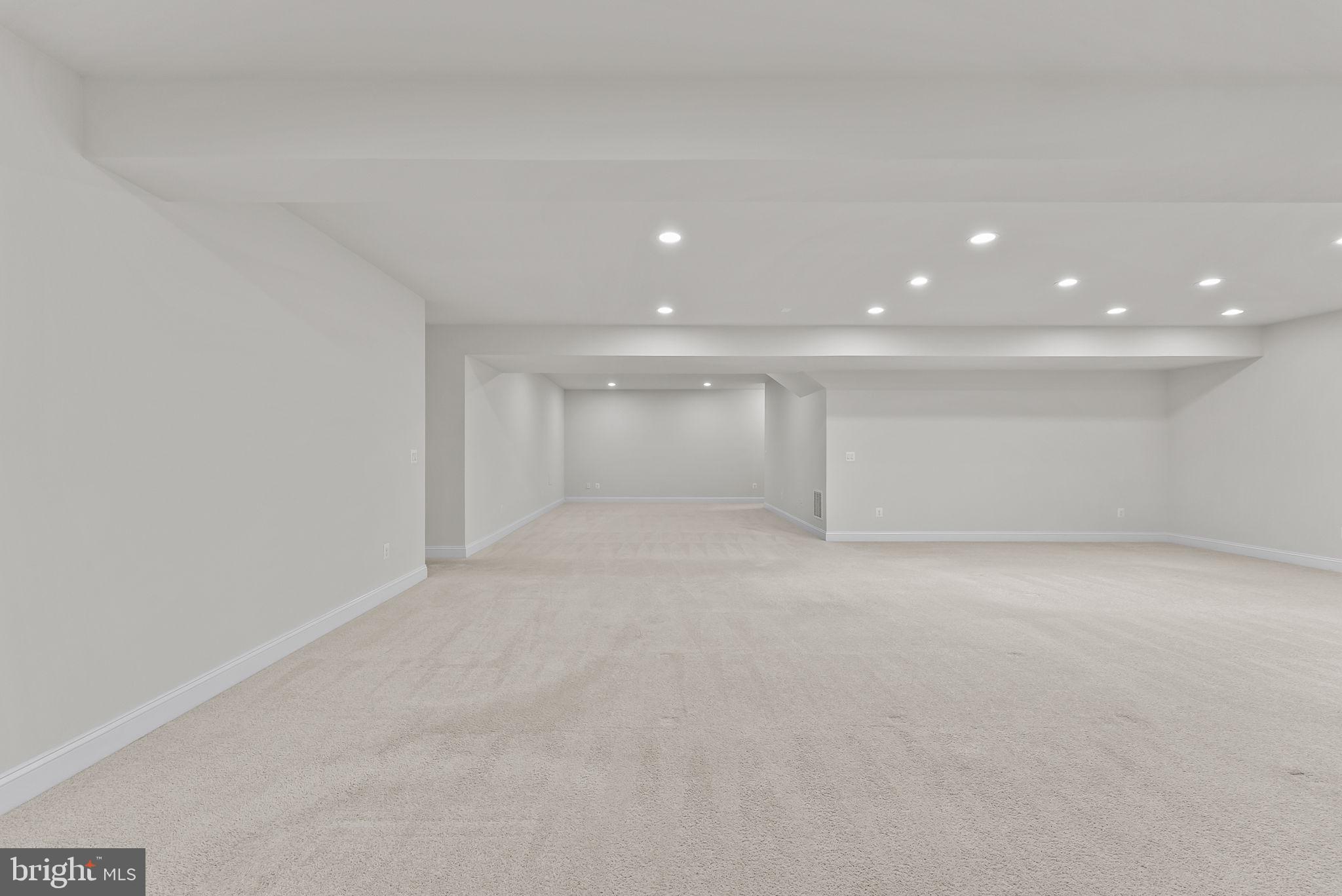 WESTBURY GLEN - Residential