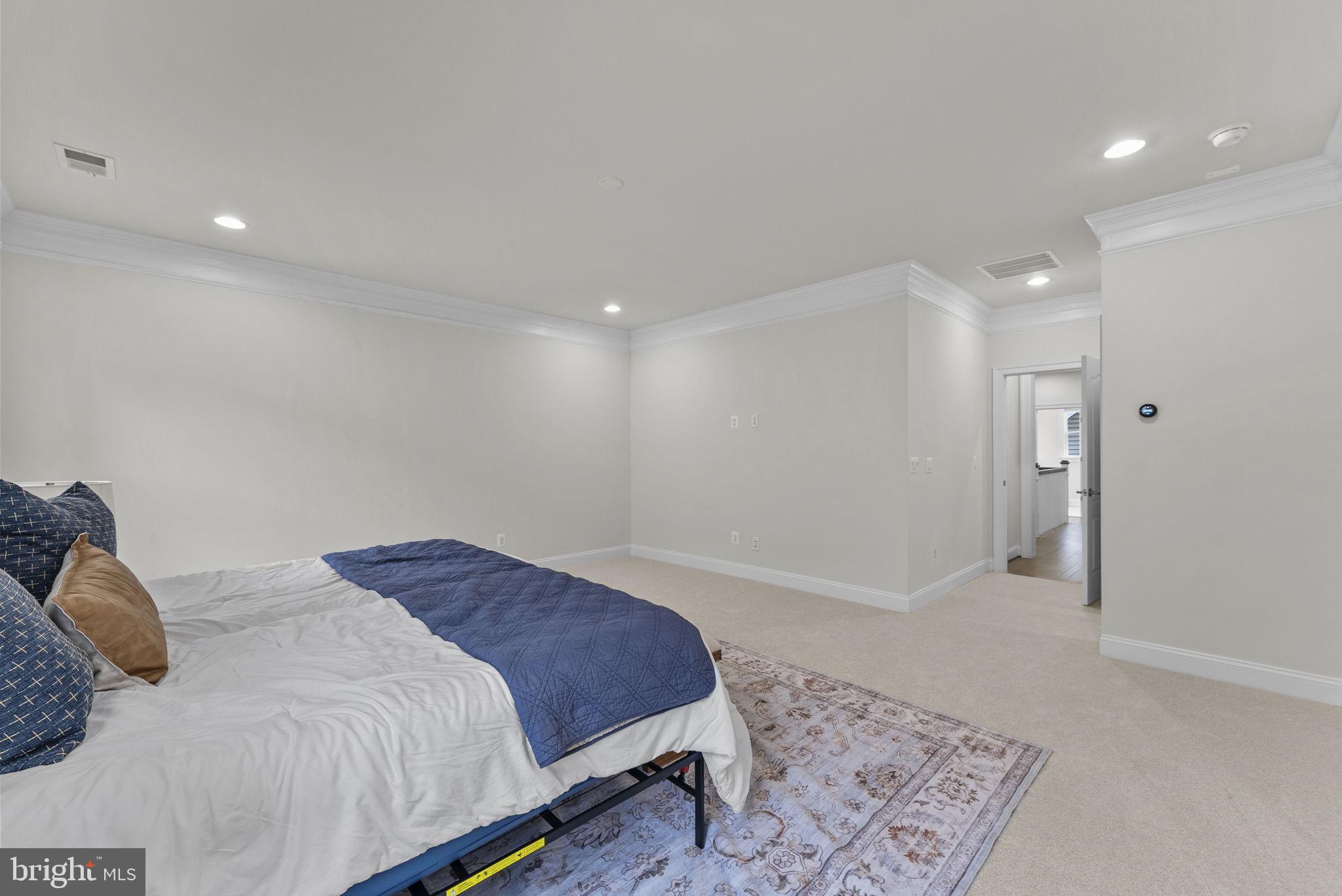 WESTBURY GLEN - Residential