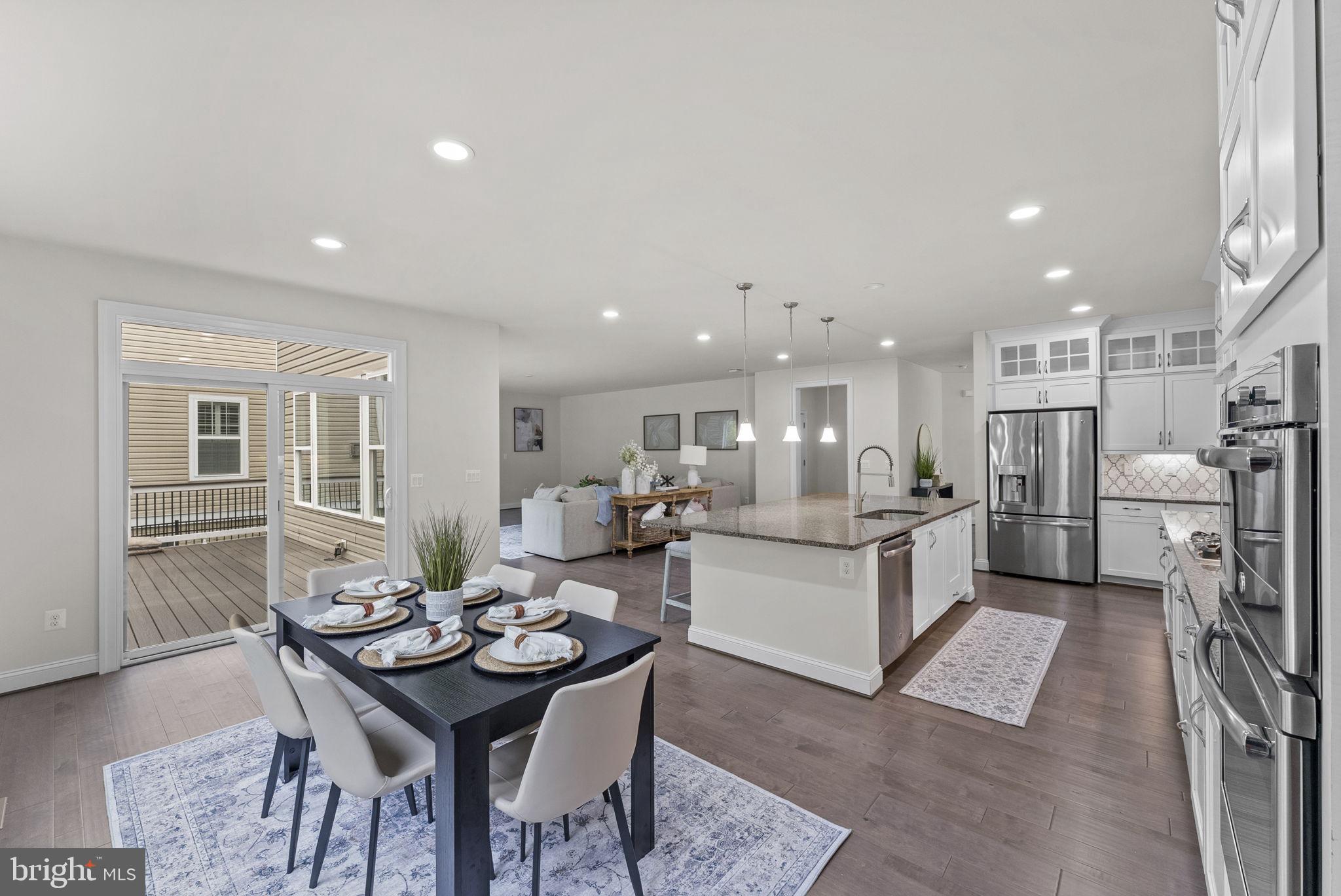 WESTBURY GLEN - Residential
