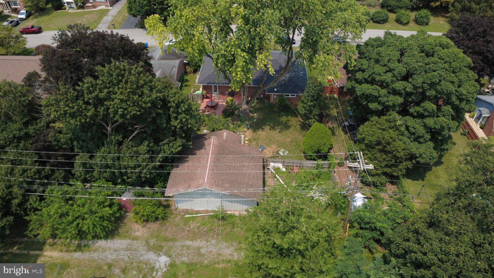 TAMMANY MANOR - Residential