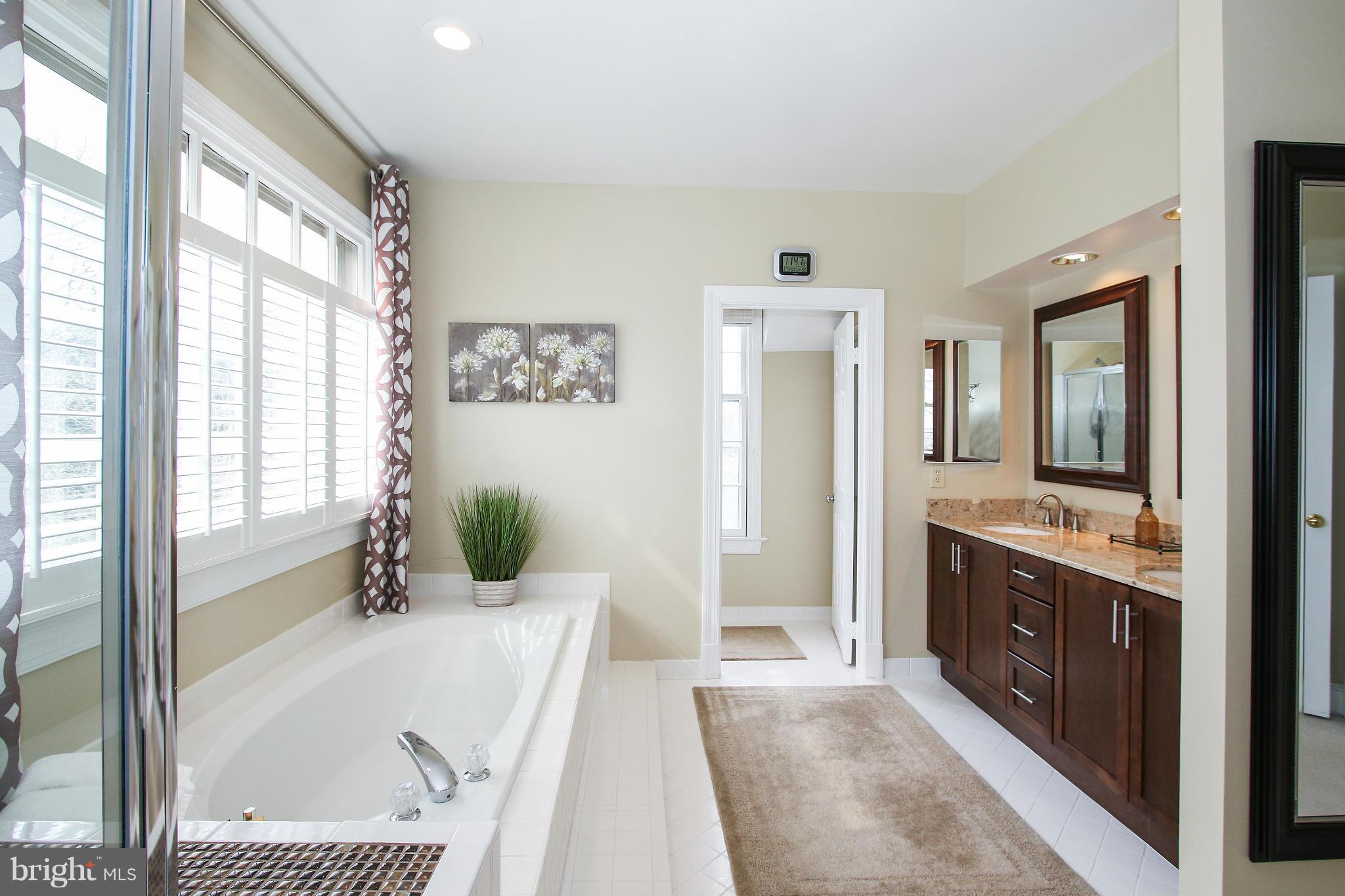 STONEBRIDGE - Residential