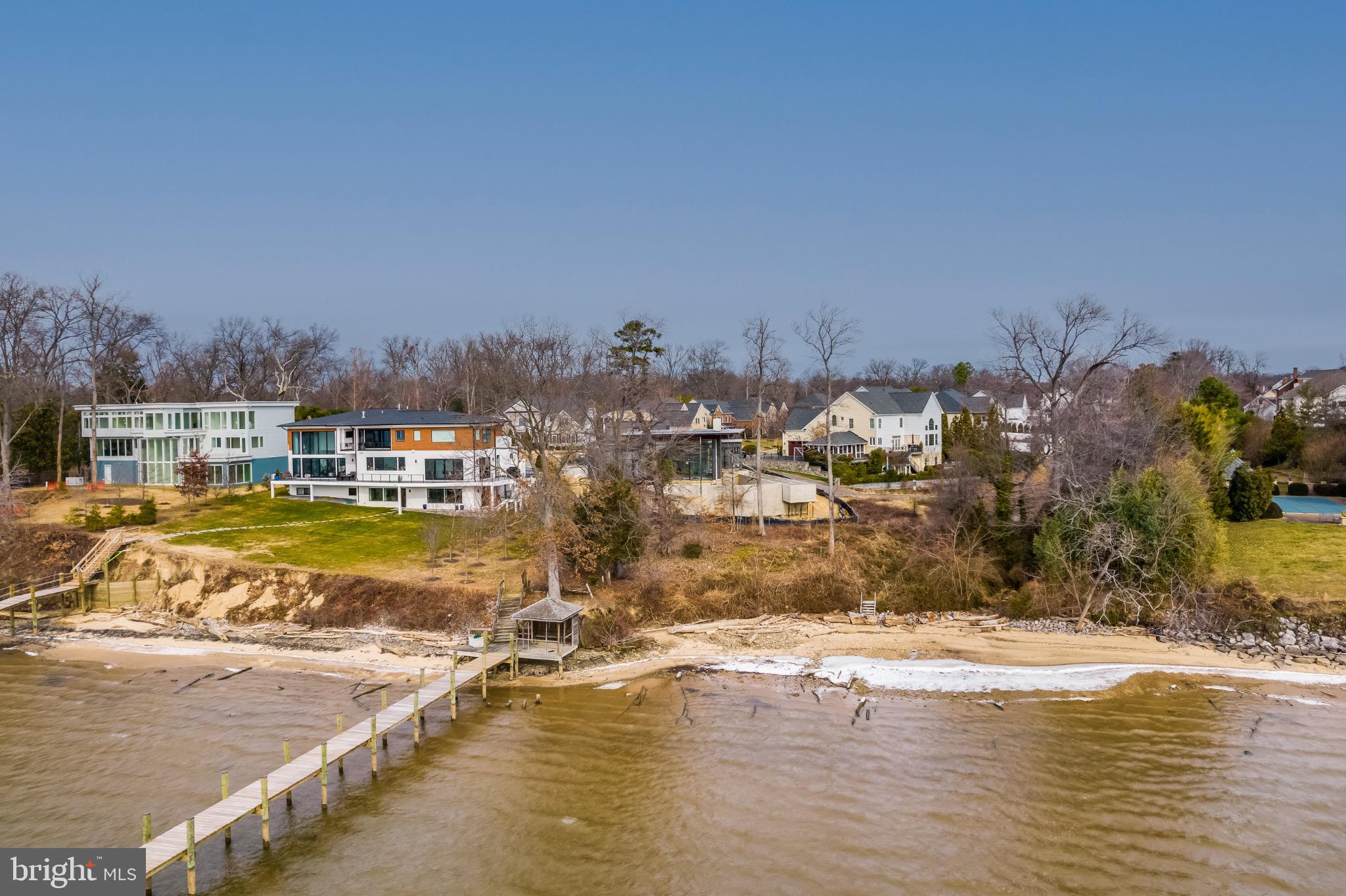 FERRY LANDING - Residential