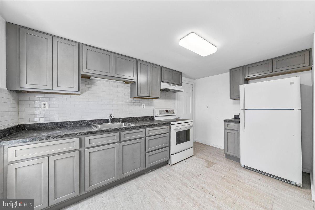 LENNOX PARK MHP - Residential