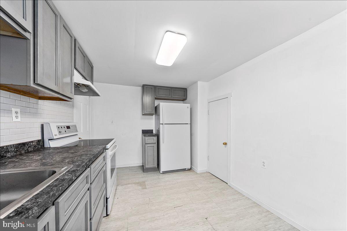 LENNOX PARK MHP - Residential