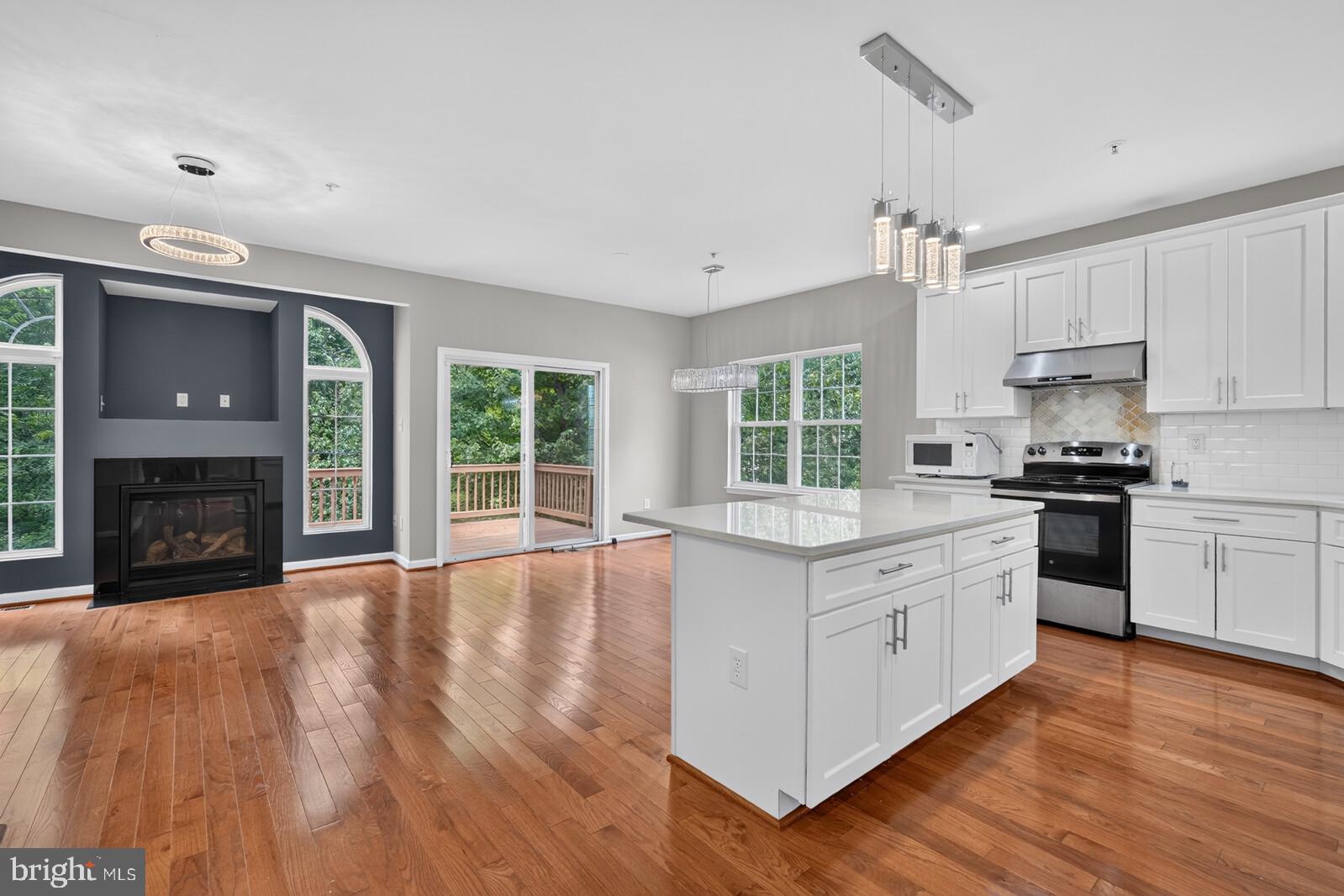 FIELDSTONE - Residential