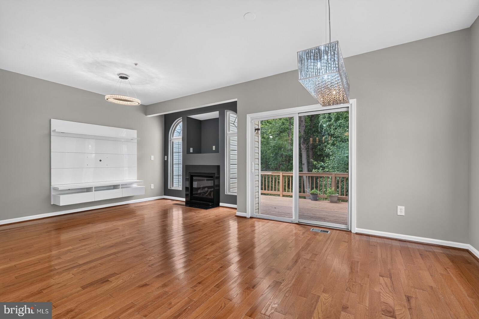 FIELDSTONE - Residential