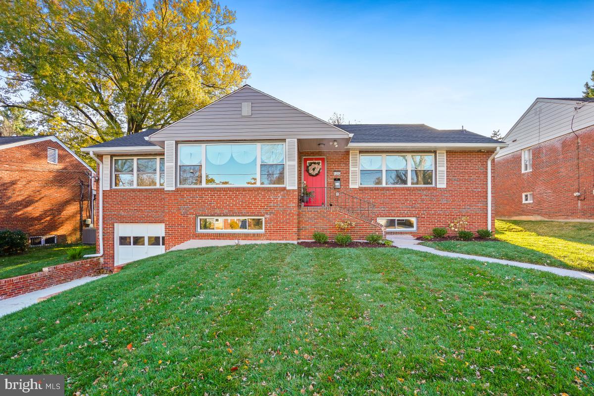 WOODSIDE PARK - Residential