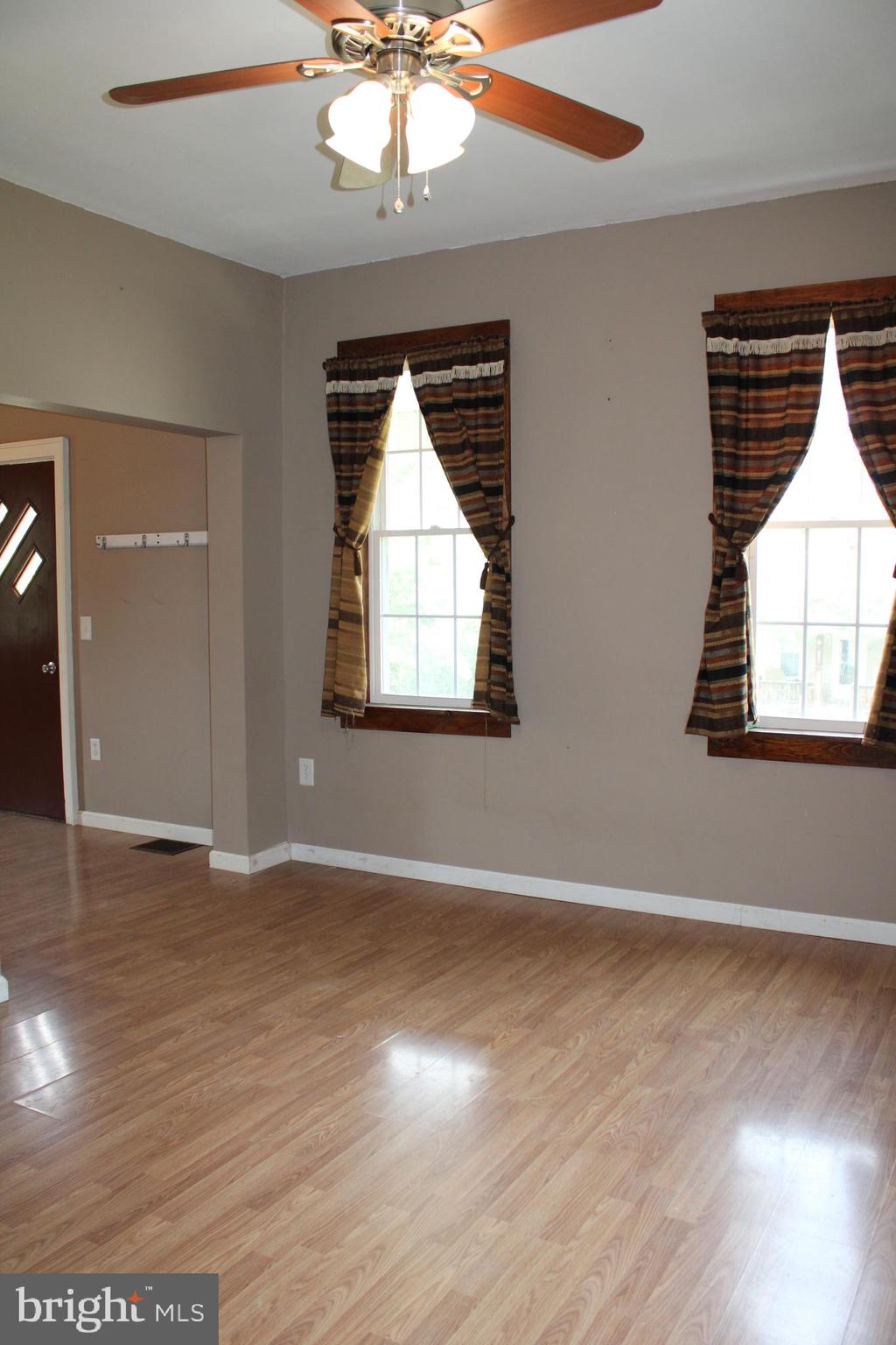 JOHNSON HEIGHTS - Residential