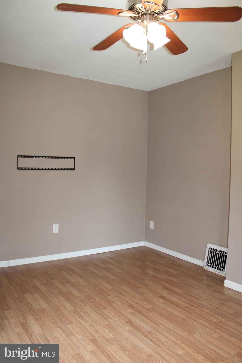 JOHNSON HEIGHTS - Residential