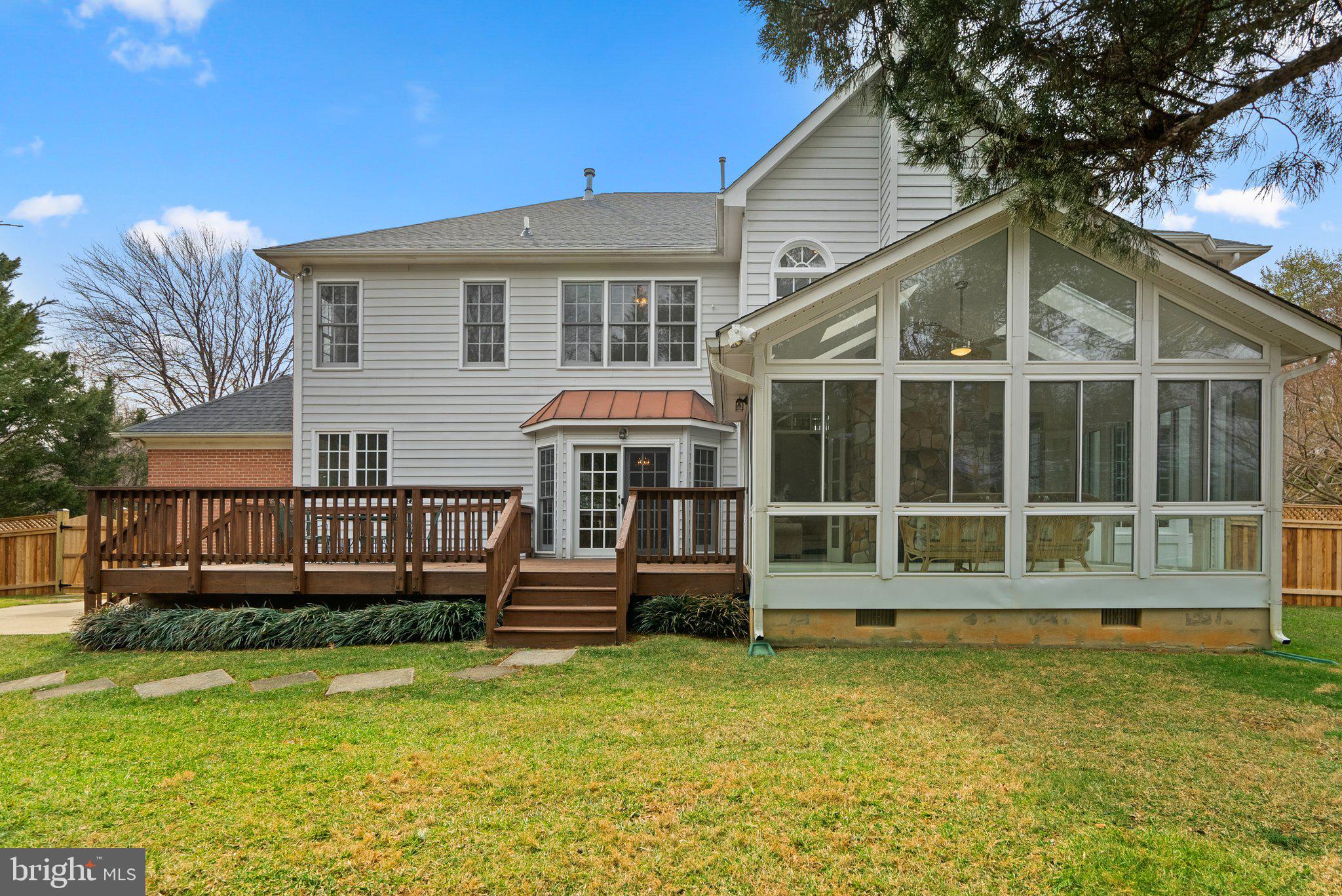 WINDSOR HILLS - Residential
