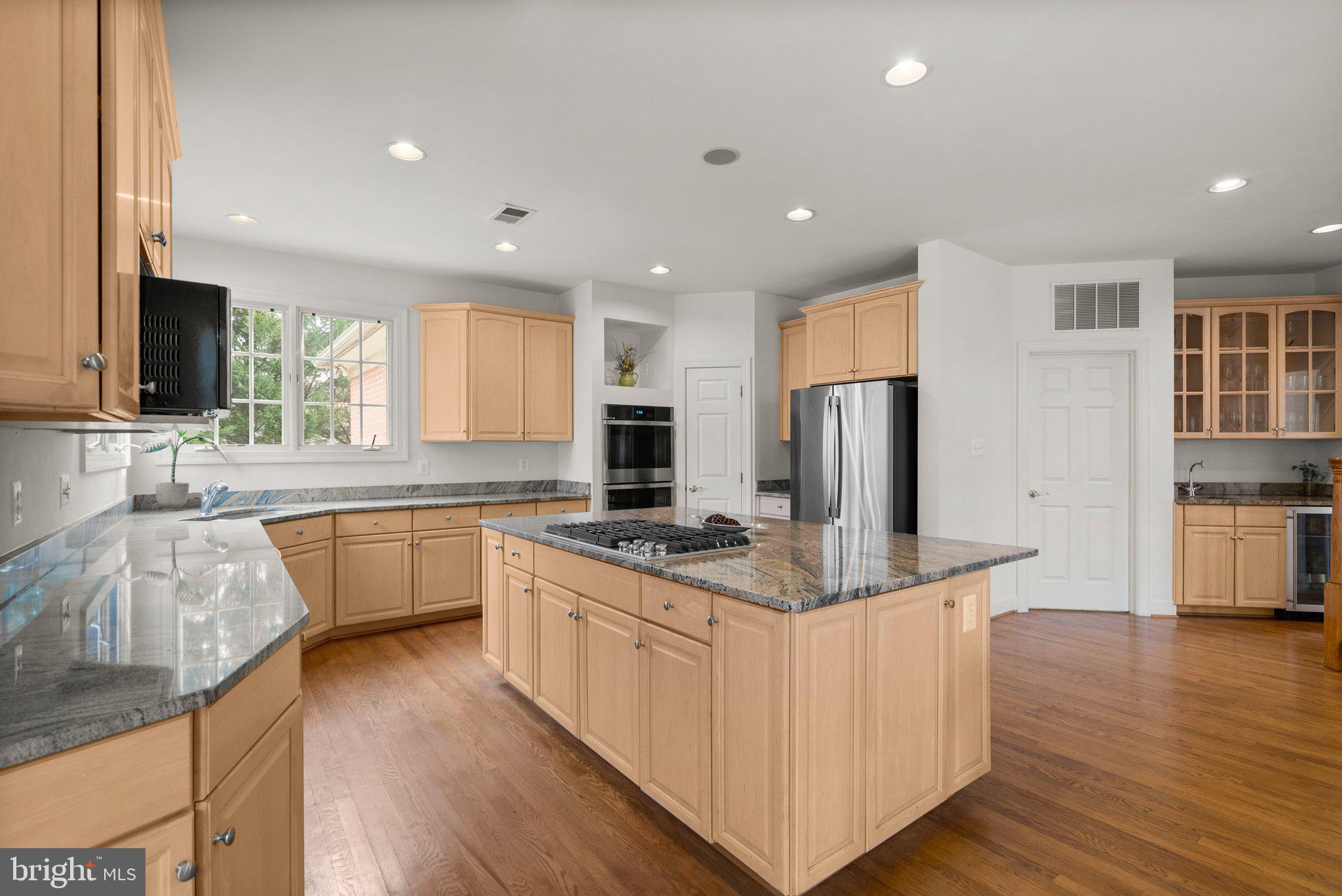 WINDSOR HILLS - Residential