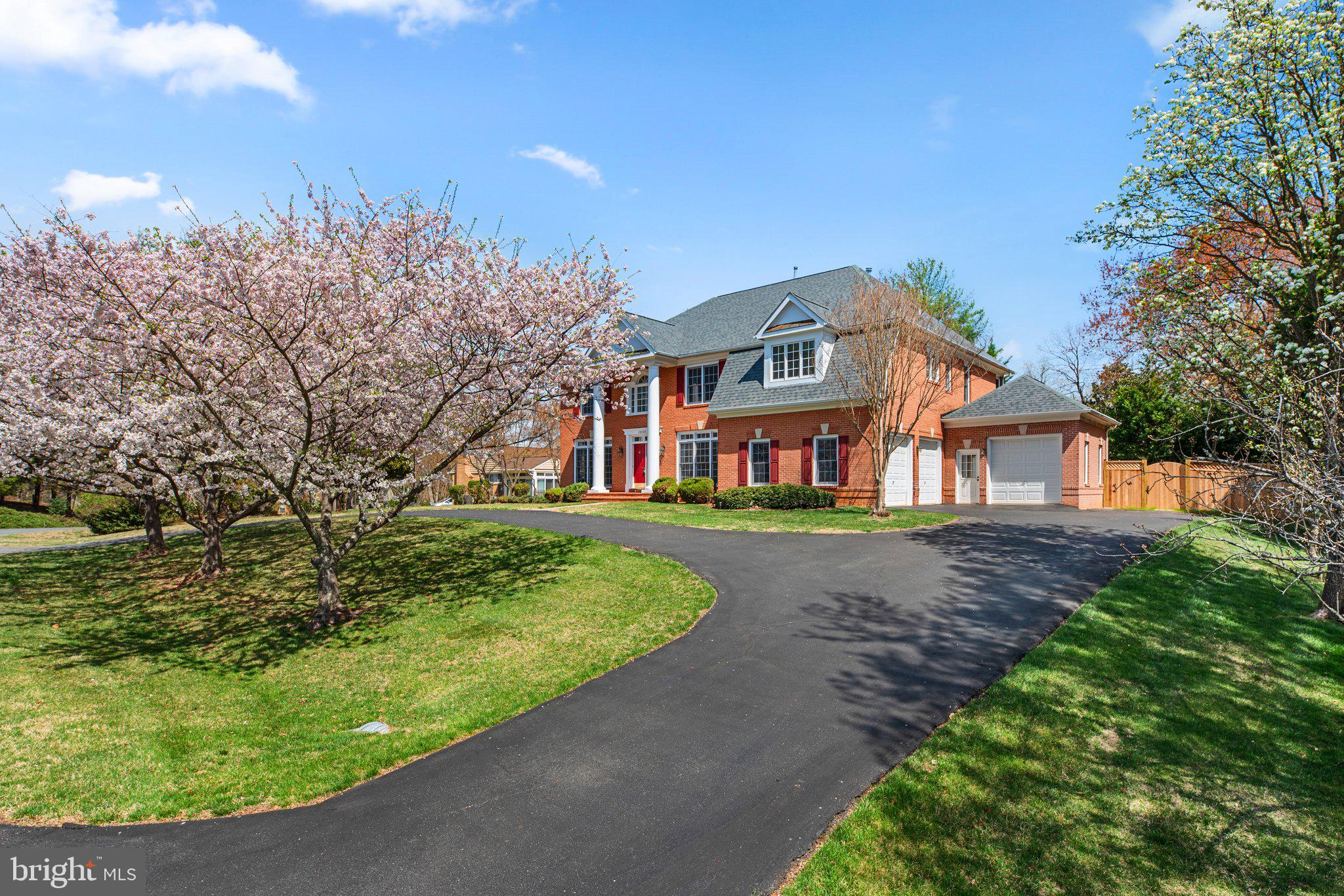 WINDSOR HILLS - Residential