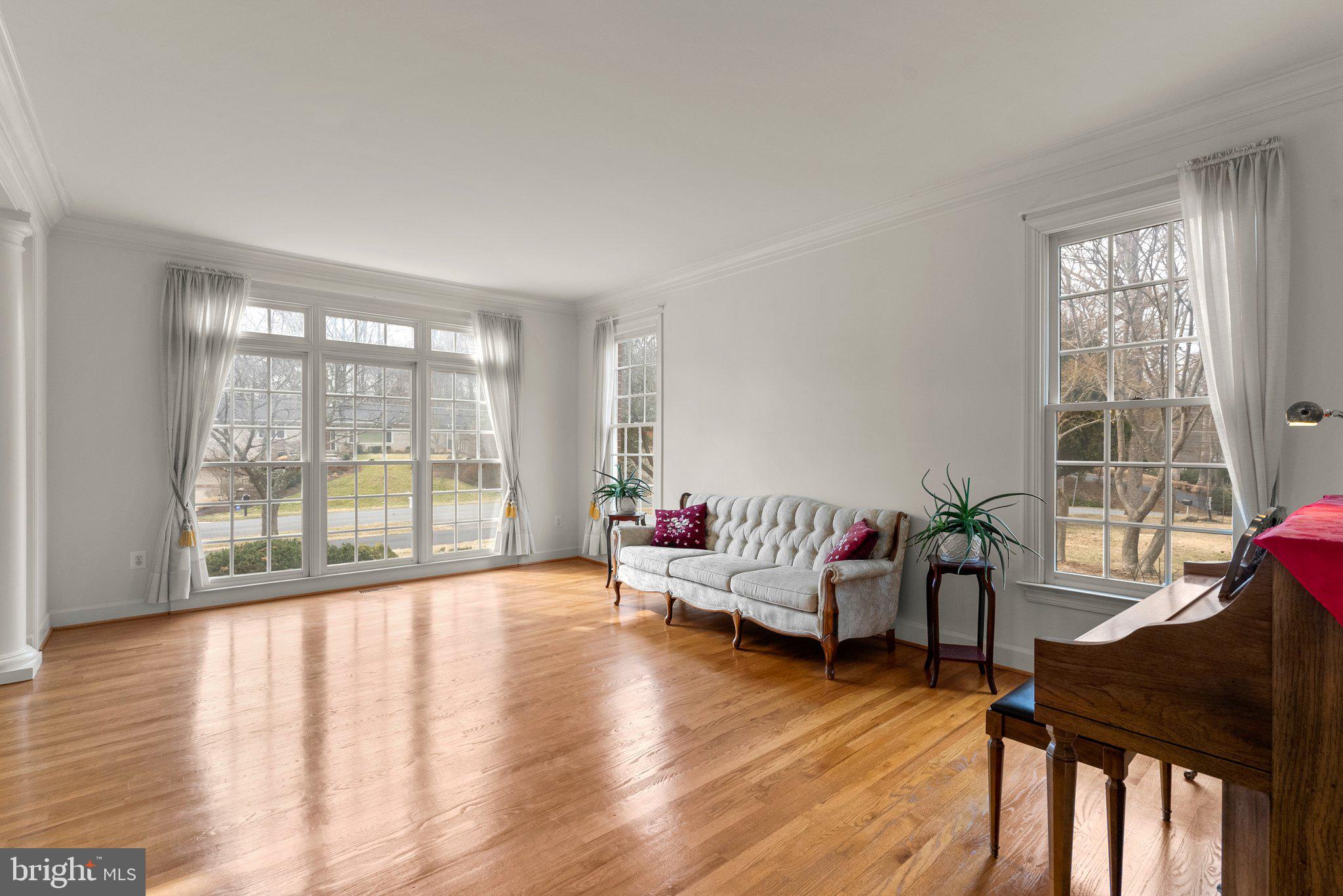WINDSOR HILLS - Residential