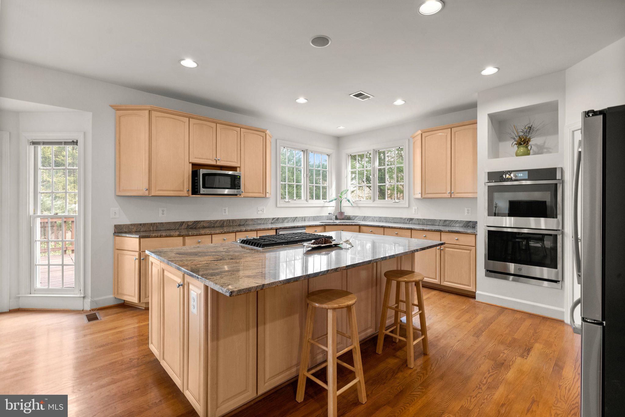 WINDSOR HILLS - Residential