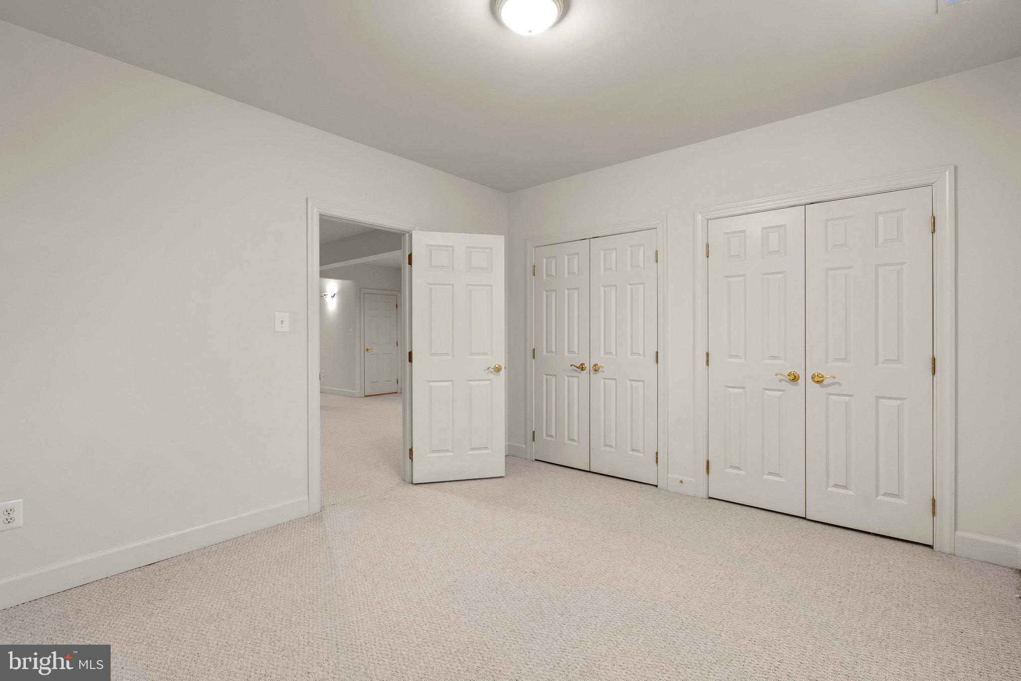WINDSOR HILLS - Residential
