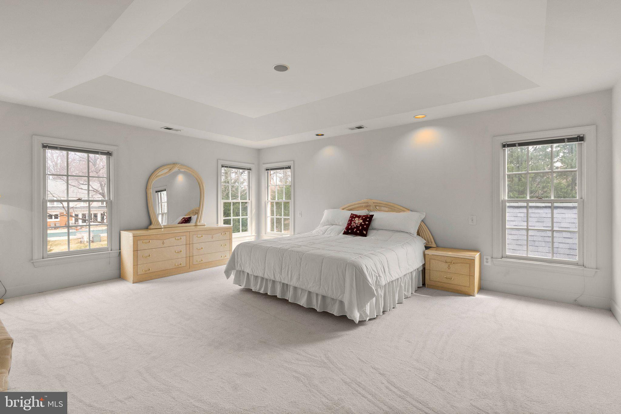 WINDSOR HILLS - Residential