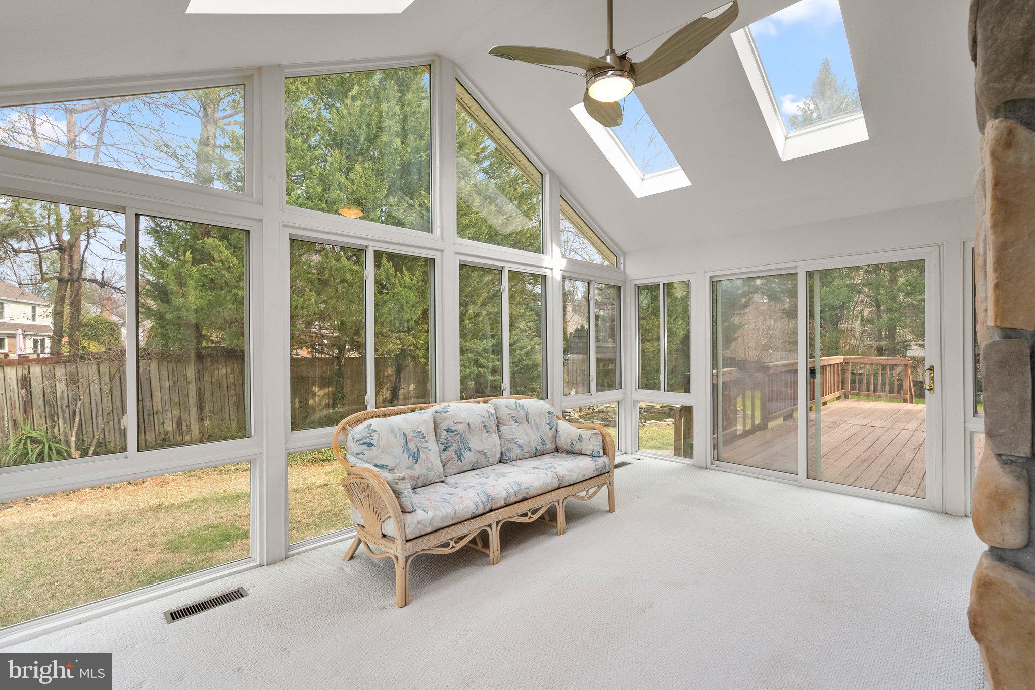 WINDSOR HILLS - Residential