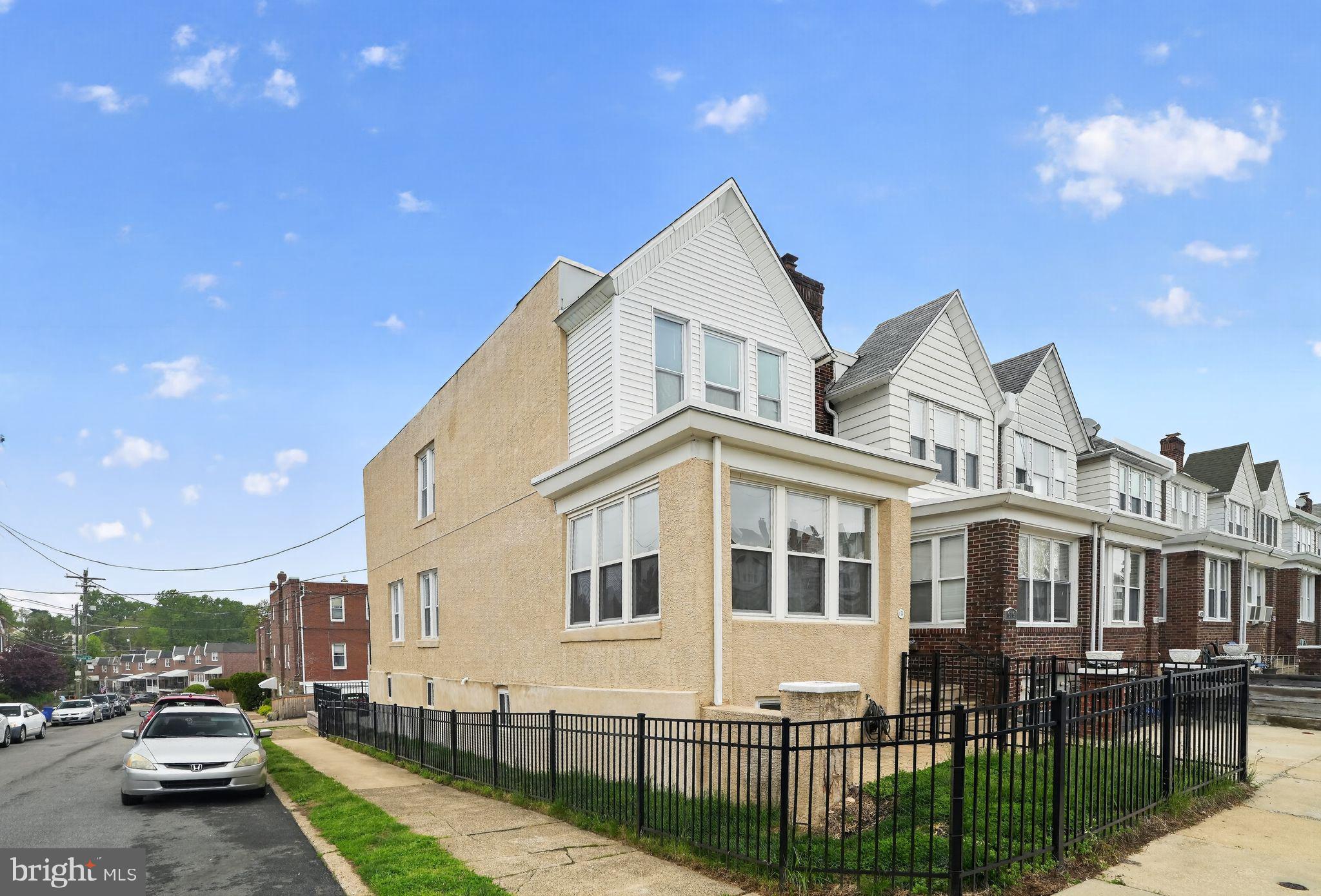 ROXBOROUGH - Residential
