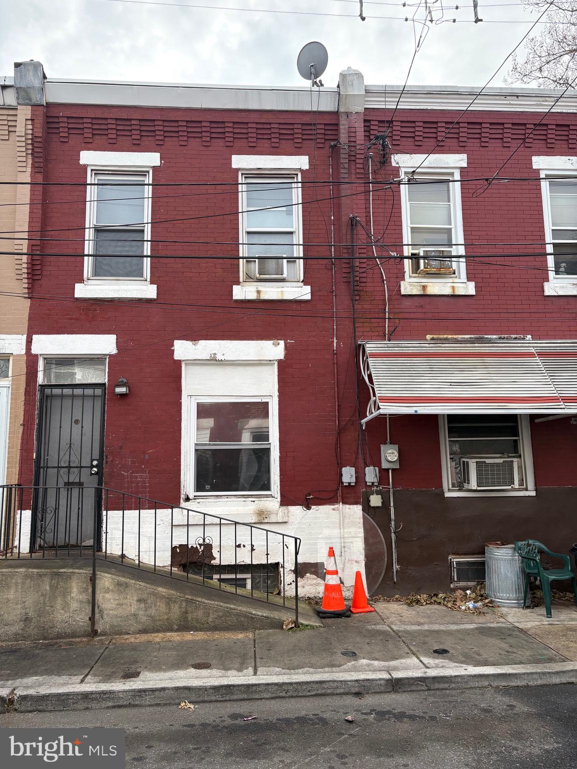 STRAWBERRY MANSION - Residential