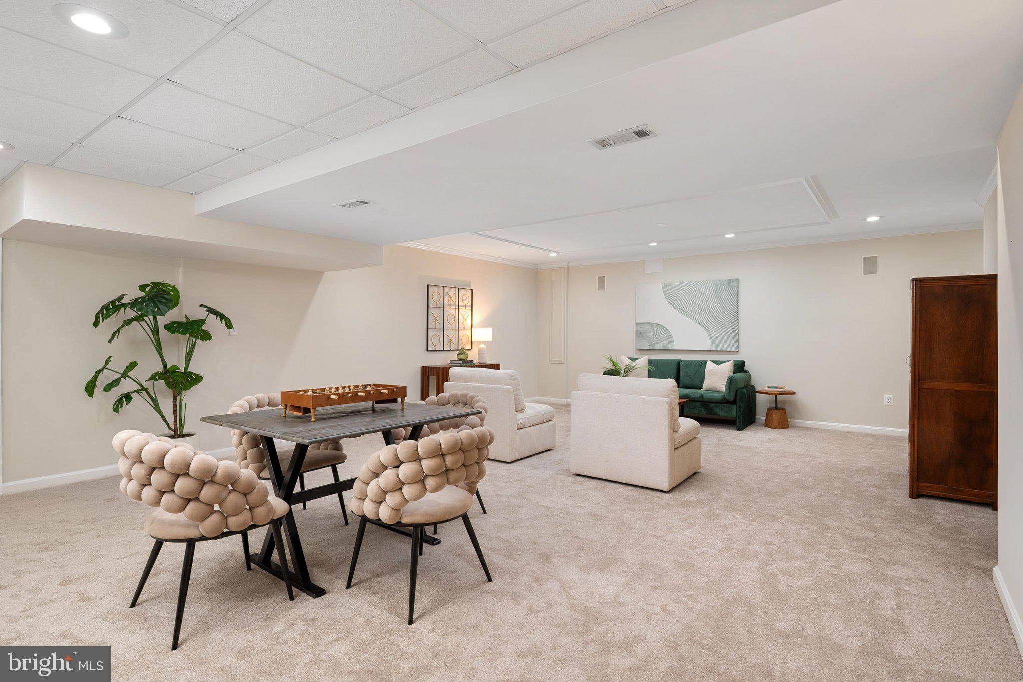 WINDERMERE ESTATES - Residential