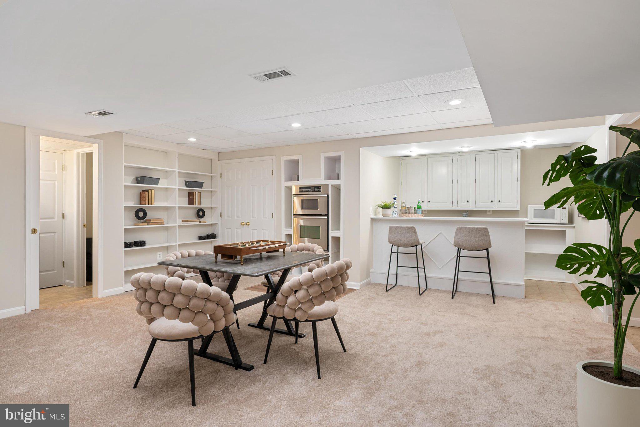 WINDERMERE ESTATES - Residential